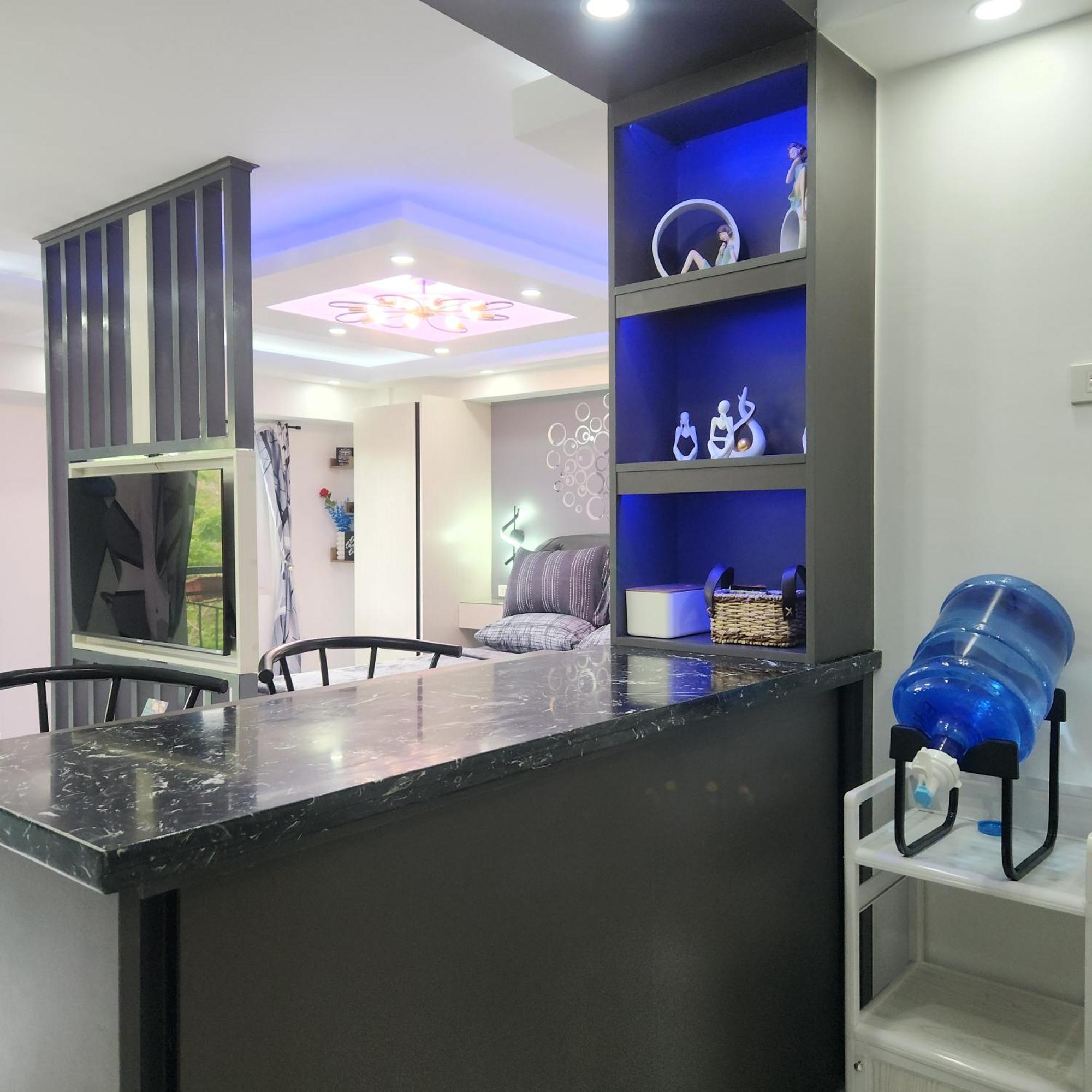 Azur B316 Near Airport, Netflix, Stylish, Cozy With Swimming Pool * Lapu-Lapu City