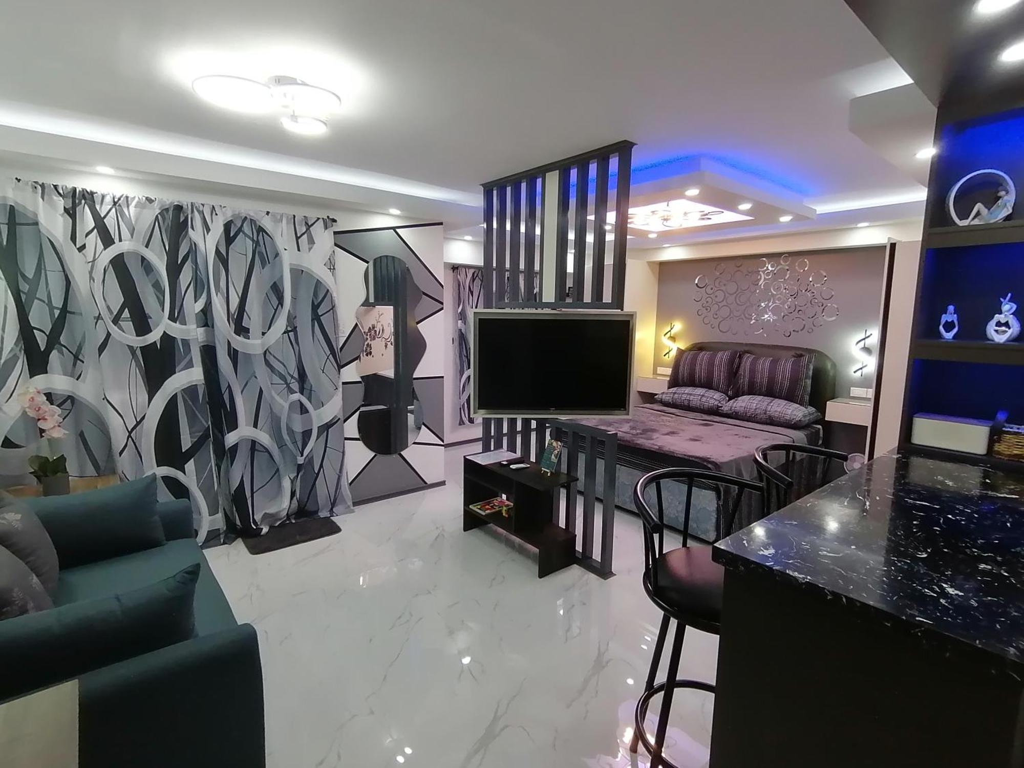 Azur B316 Near Airport, Netflix, Stylish, Cozy With Swimming Pool Apartment