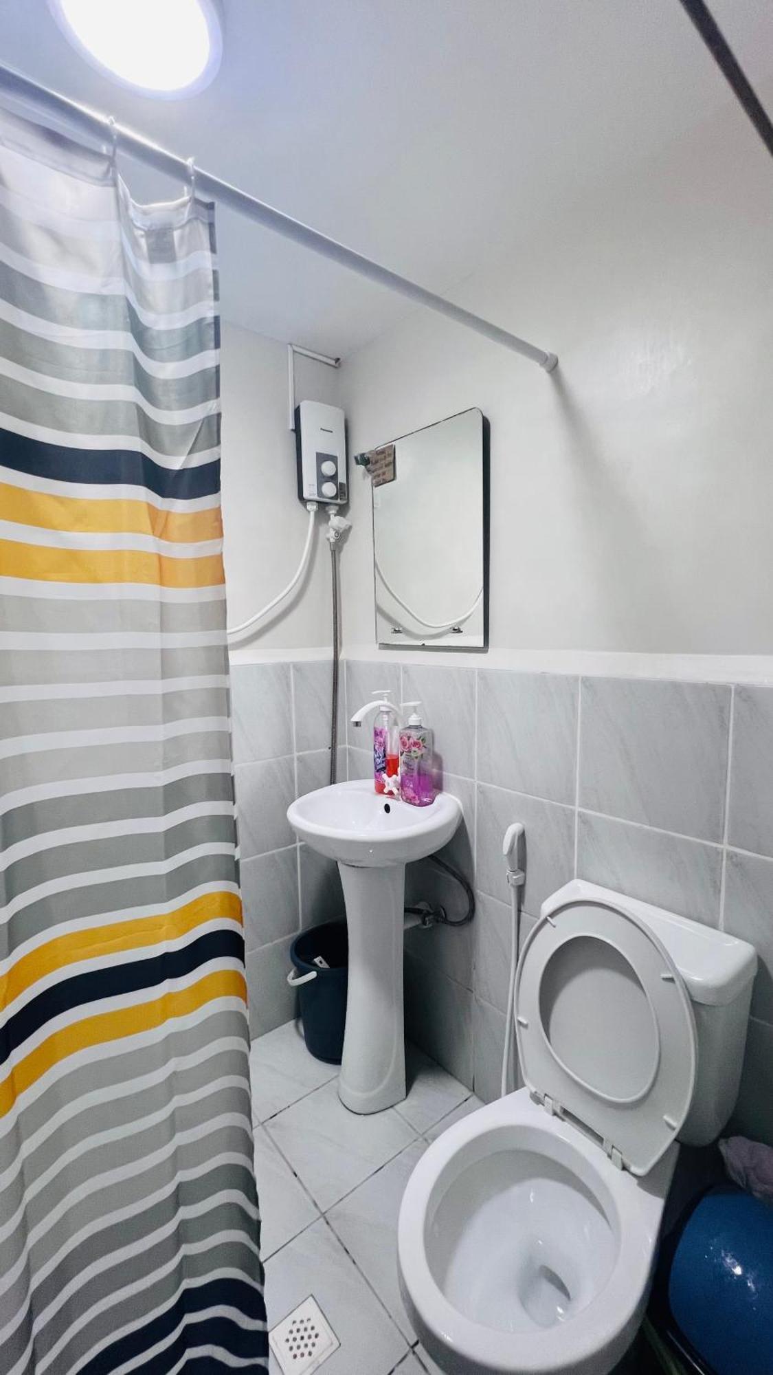 Cozy Pool And Seaview In Cebu With Balcony Near Mactan Airport Lapu-Lapu City