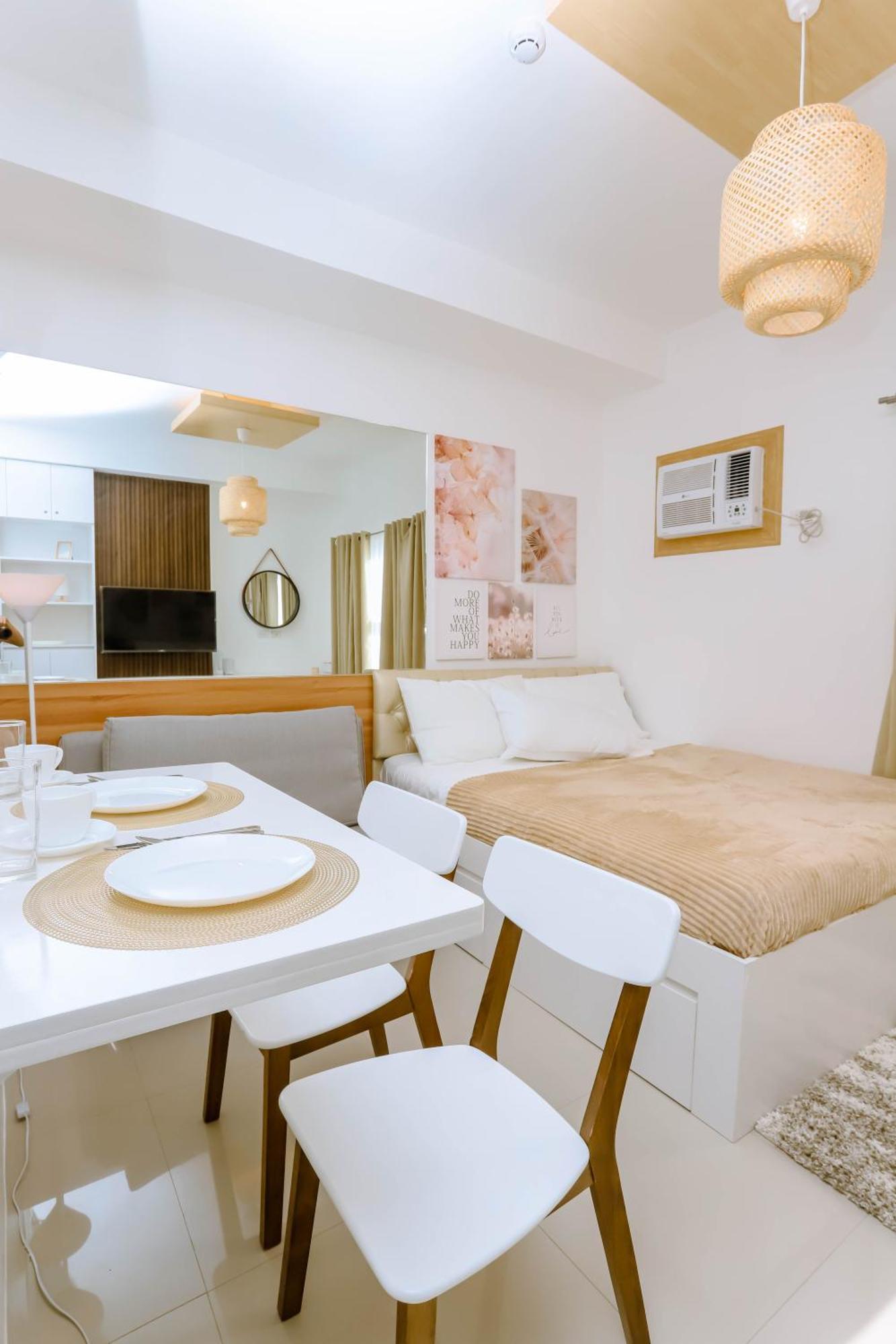 Staycation Minimalist With Rooftop Pool And Netflix *