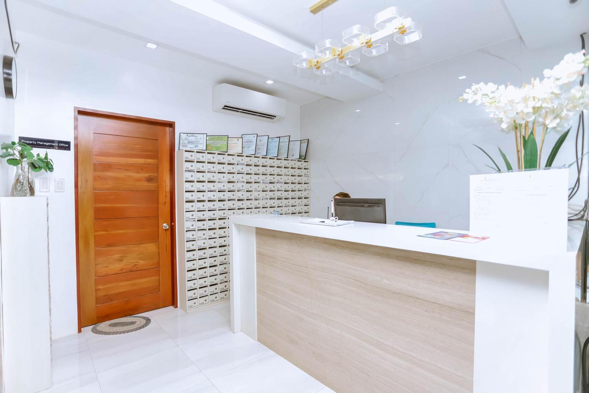 Staycation Minimalist With Rooftop Pool And Netflix * Cebu