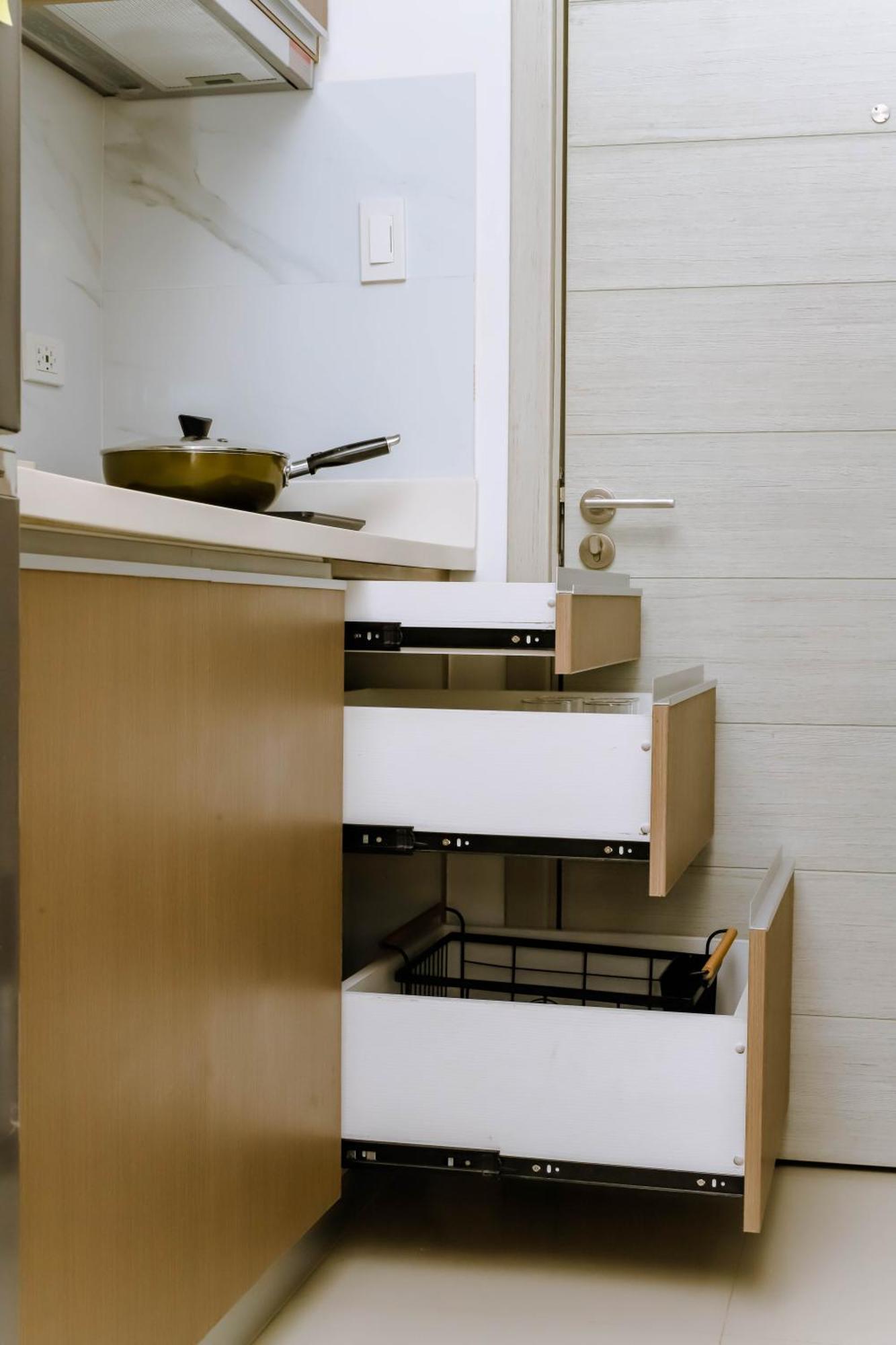 Staycation Minimalist With Rooftop Pool And Netflix Apartment *