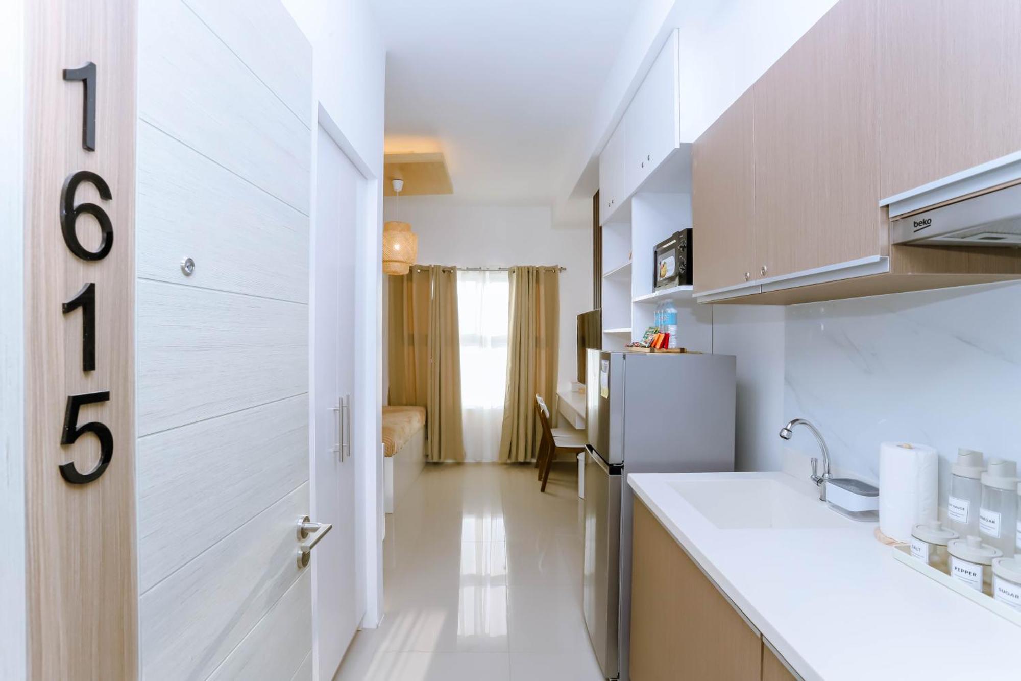 Apartment Staycation Minimalist With Rooftop Pool And Netflix Cebu