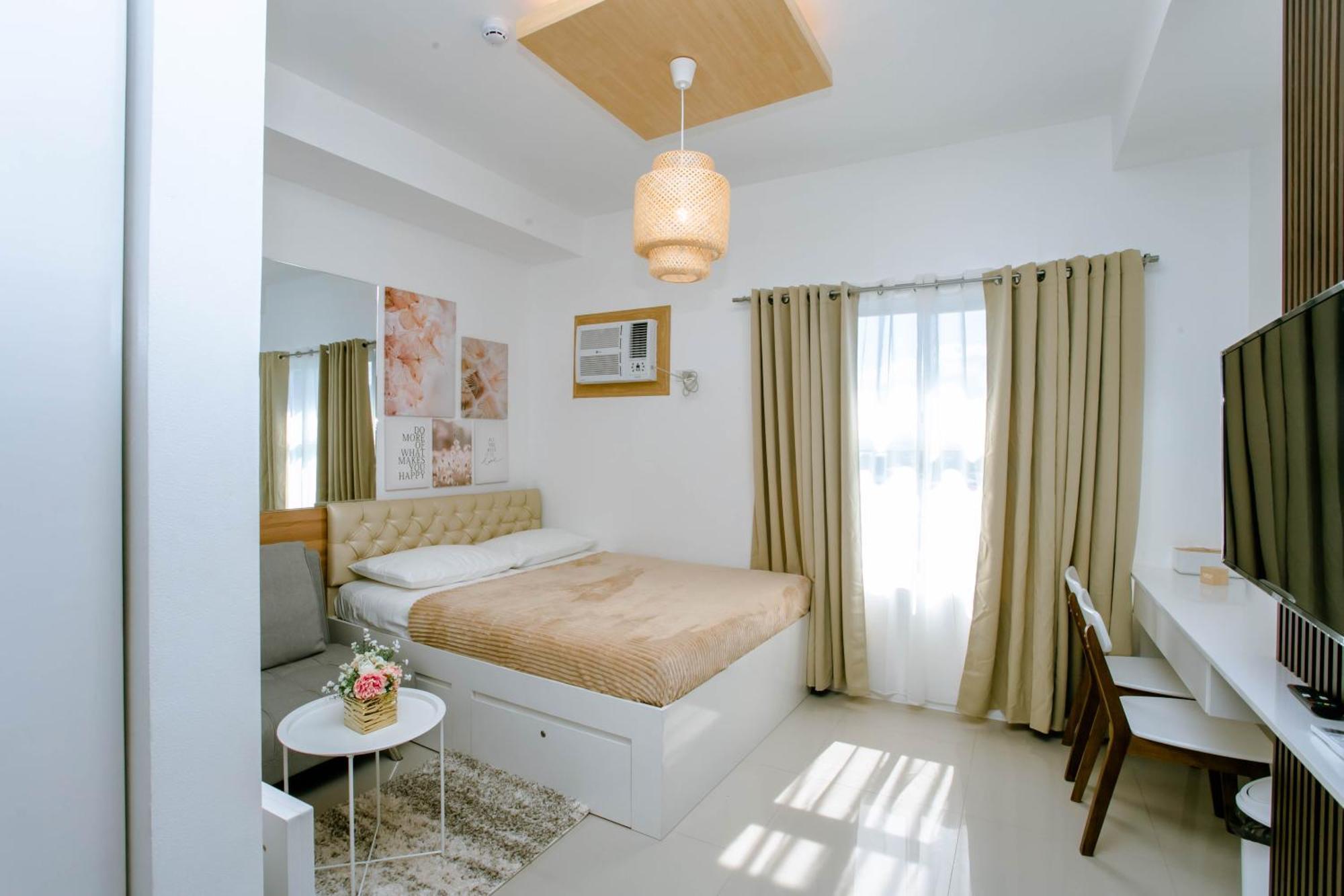 Staycation Minimalist With Rooftop Pool And Netflix Apartment Cebu