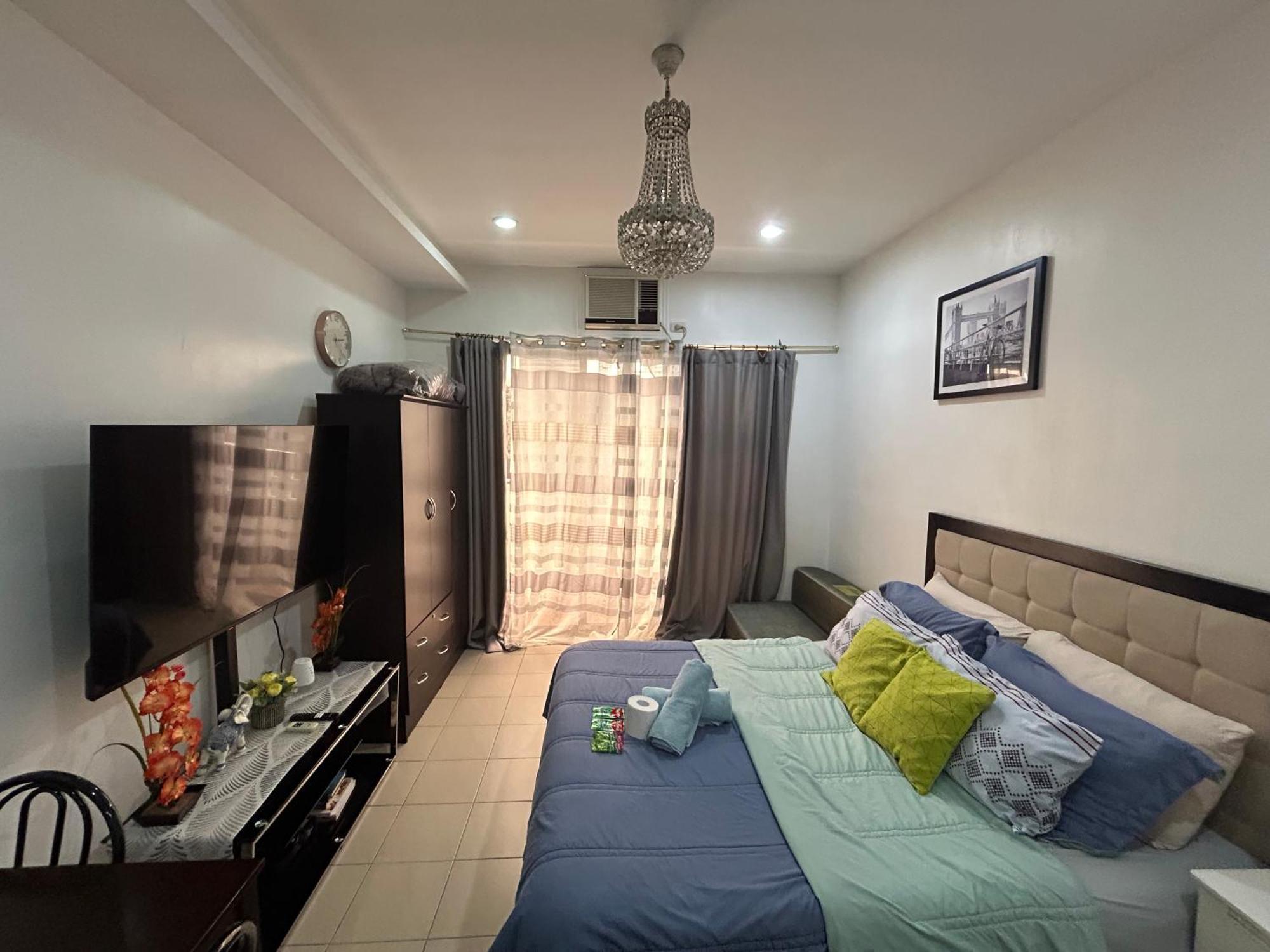 Trillium 8f Pet Friendly With 1bed 2sofabeds And Balcony Near Ayala Center Mall