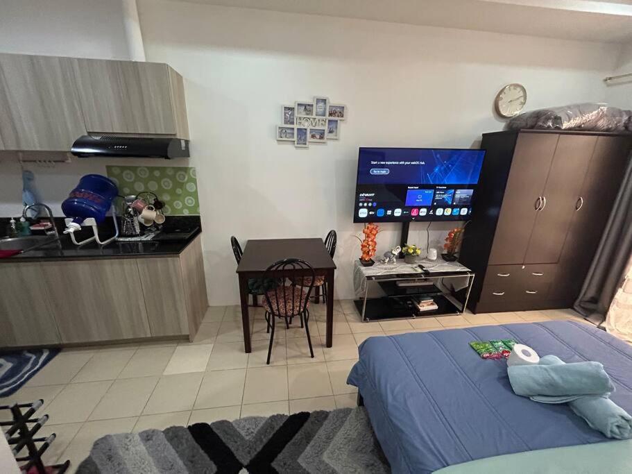 Apartment Trillium 8f Pet Friendly With 1bed 2sofabeds And Balcony Near Ayala Center Mall *