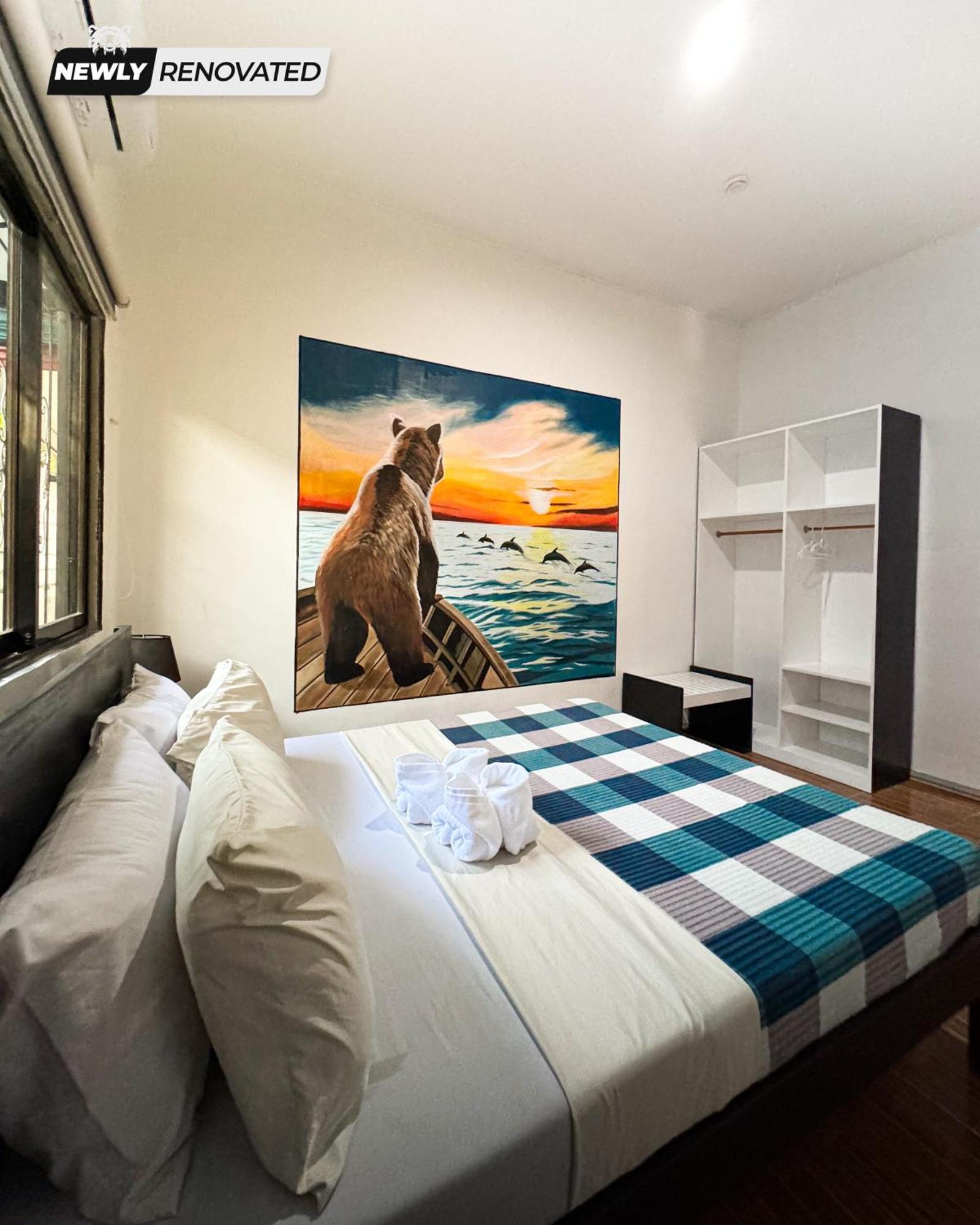 Crazy Bears Hostel *