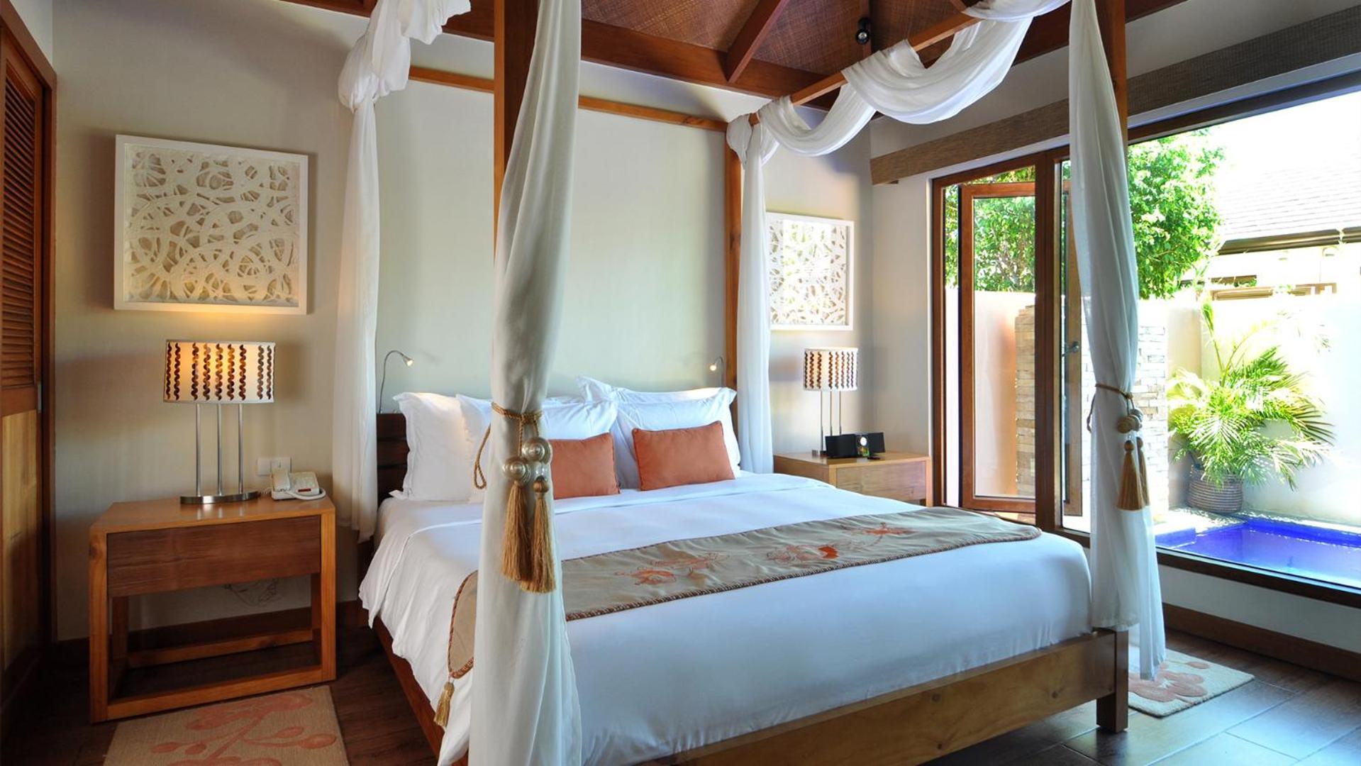 Resort Crimson And - Mactan Island, Cebu 5*