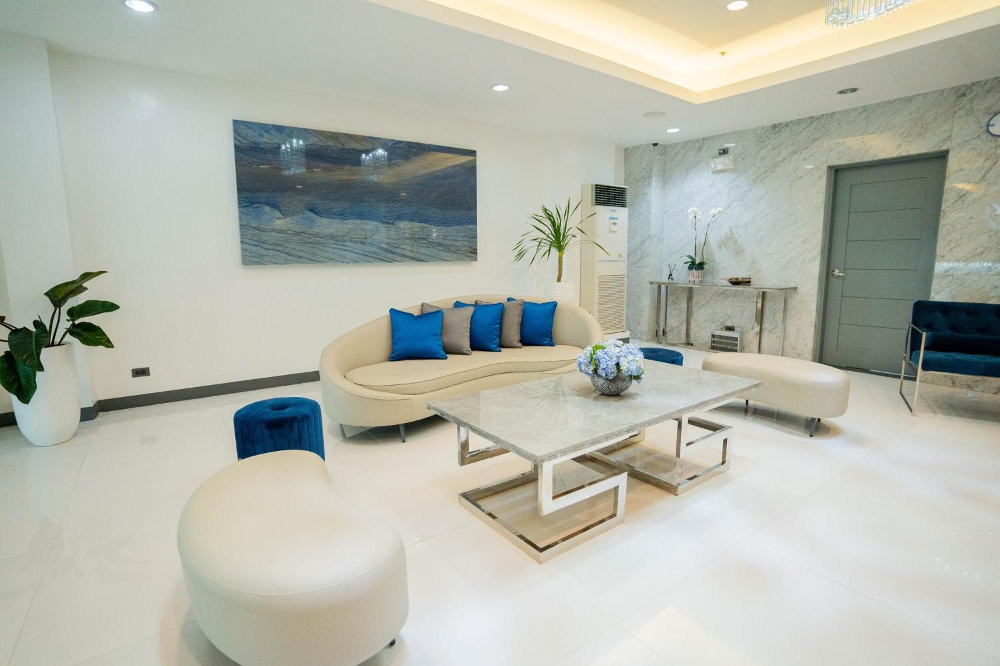 Stacia Cebu