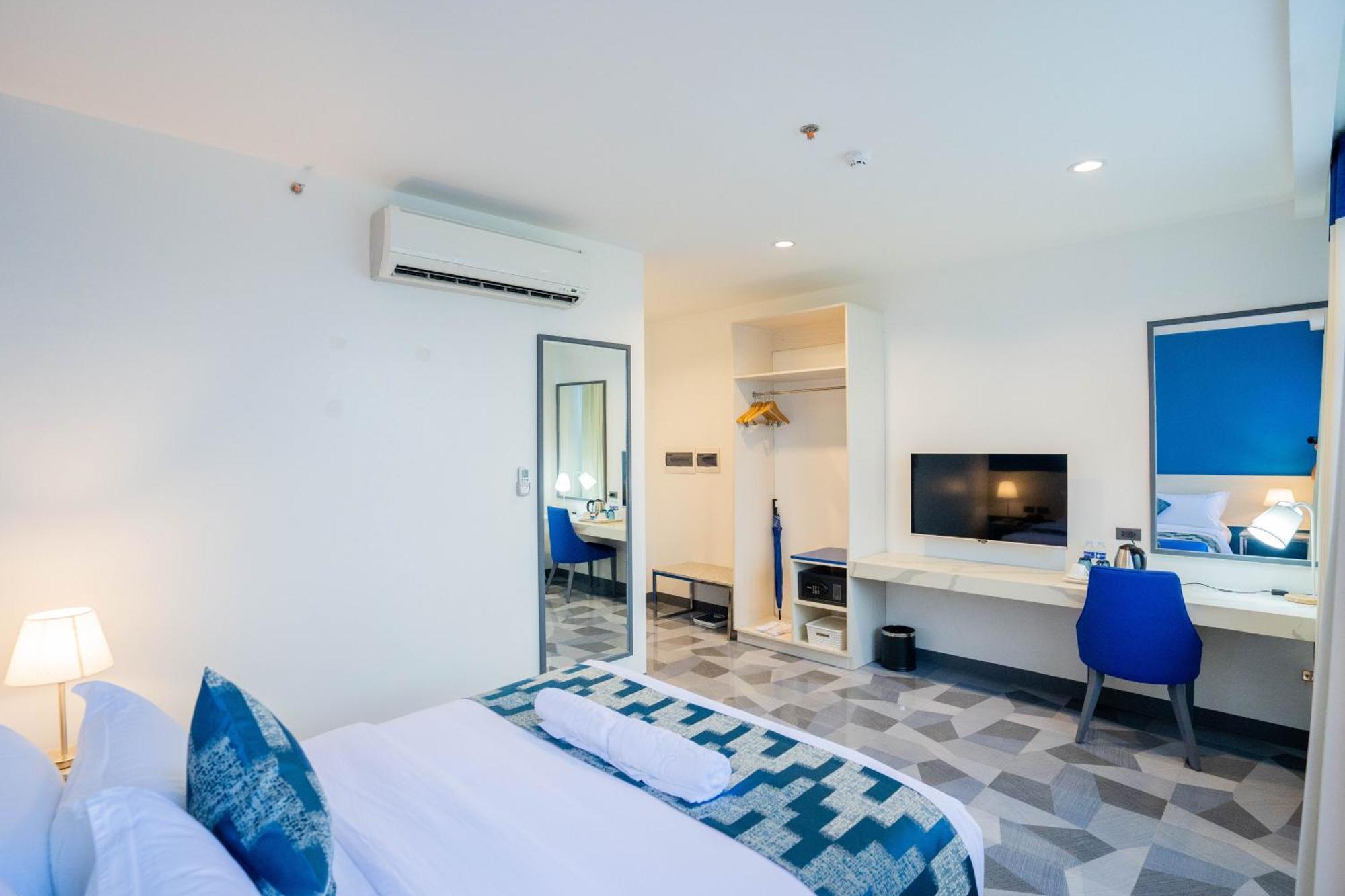 Stacia Hotel