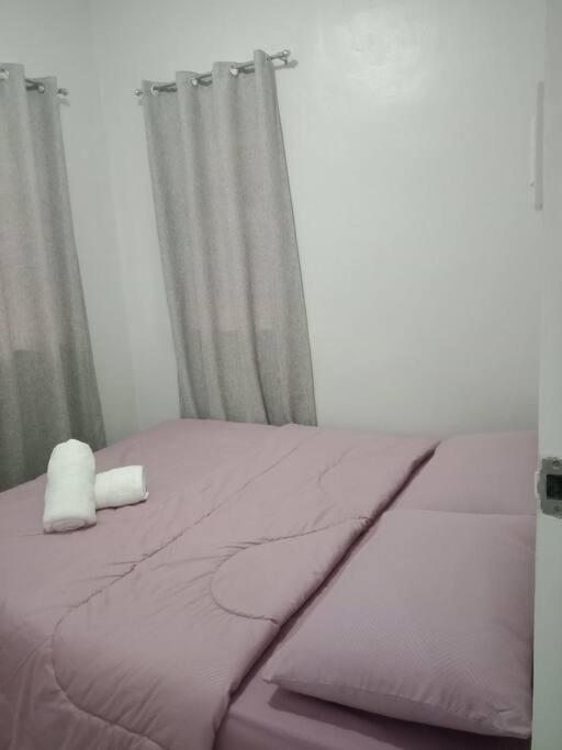 Bahay bakasyunan Comfy Near Ateneo De Cebu Mandaue City
