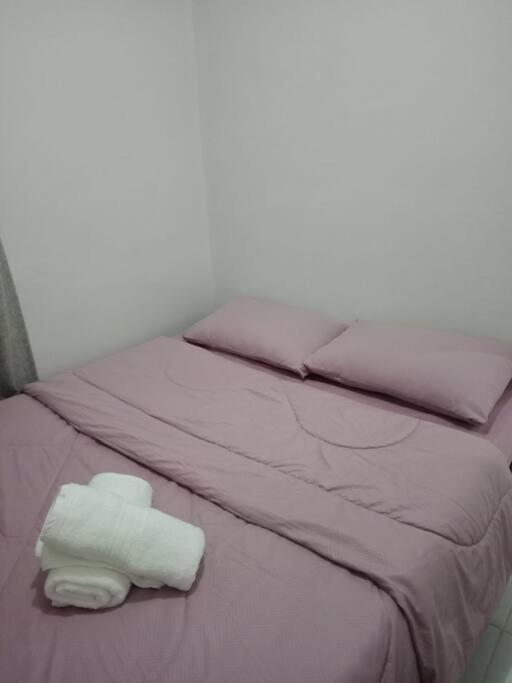 Bahay bakasyunan Comfy Near Ateneo De Cebu *
