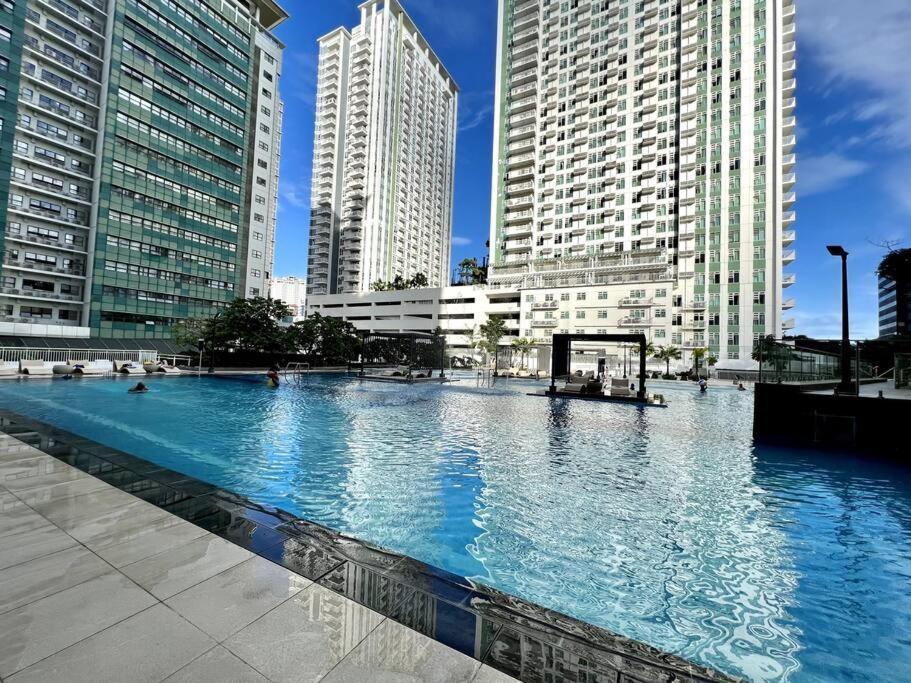 Solinea Tower 3, Lazuli 2506a Apartment Cebu