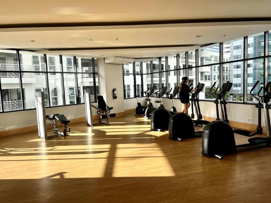 Solinea Tower 3, Lazuli 2506a Apartment