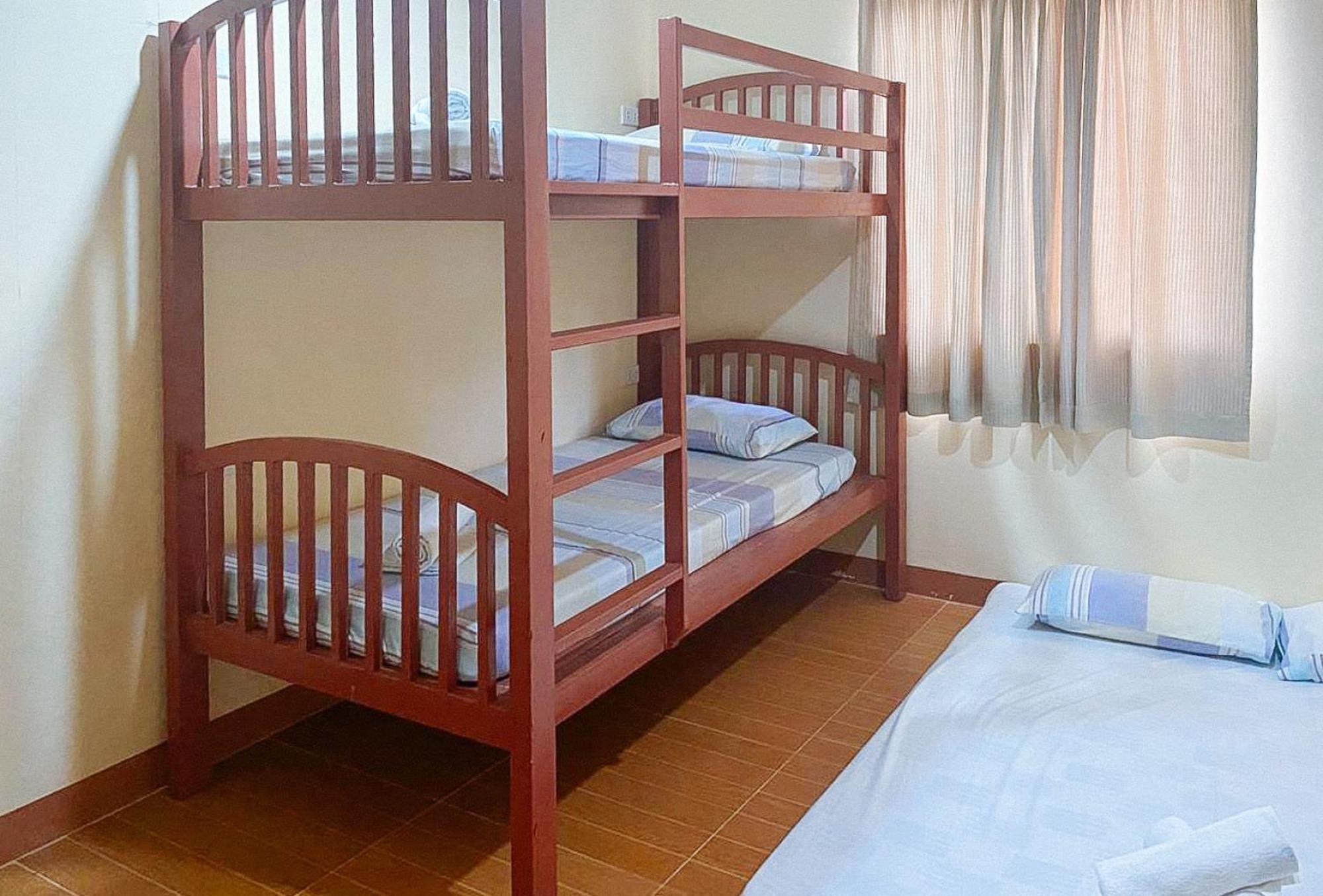 Hotel Reddoorz At La Briana Santa Fe, Bantayan Cebu