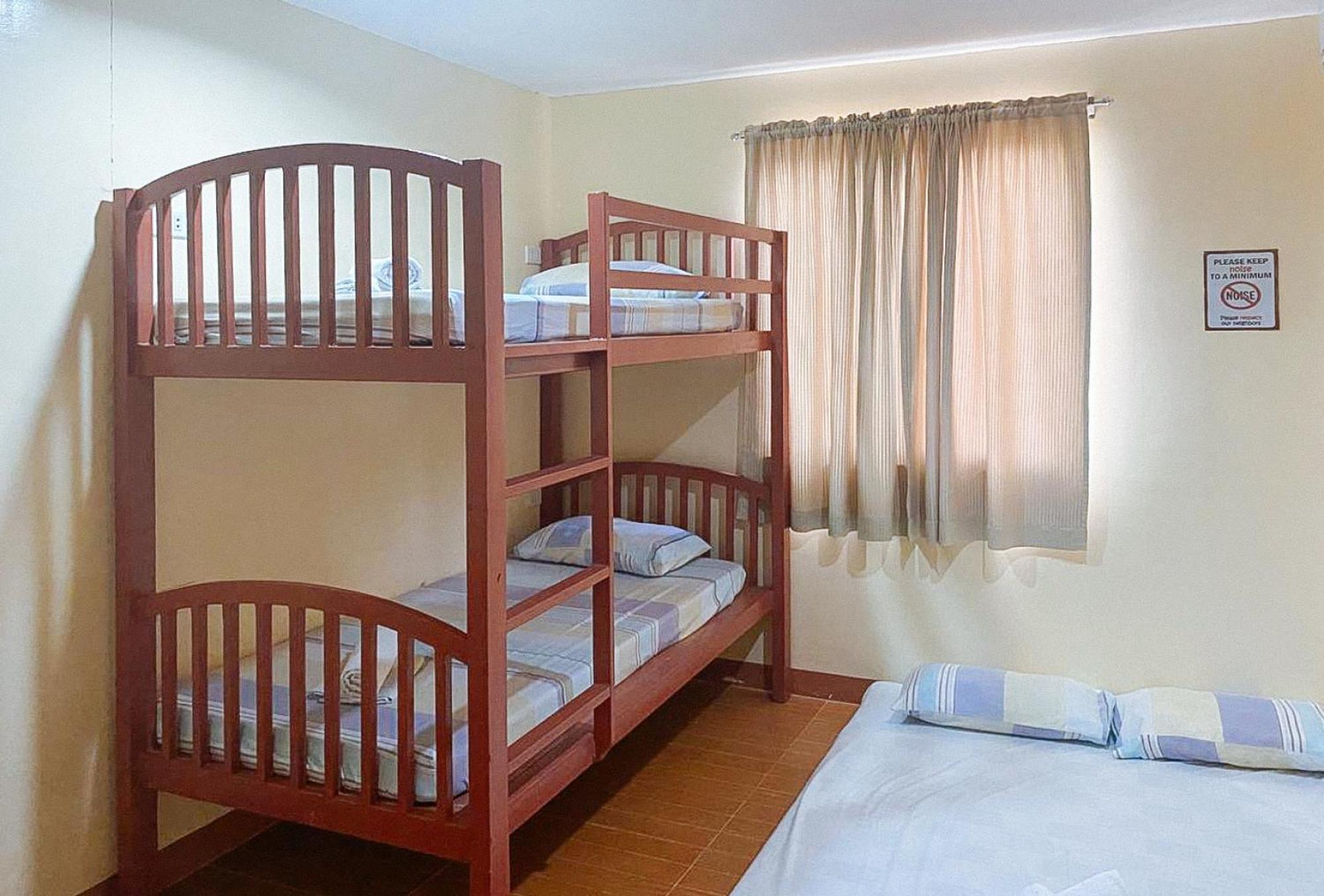 Reddoorz At La Briana Santa Fe, Bantayan Cebu Hotel 2*