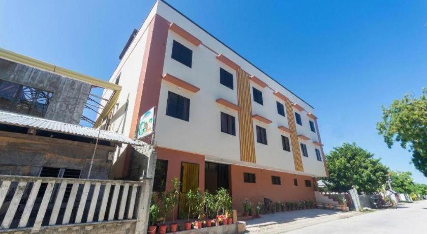 Hotel Reddoorz At La Briana Santa Fe, Bantayan Cebu 2*