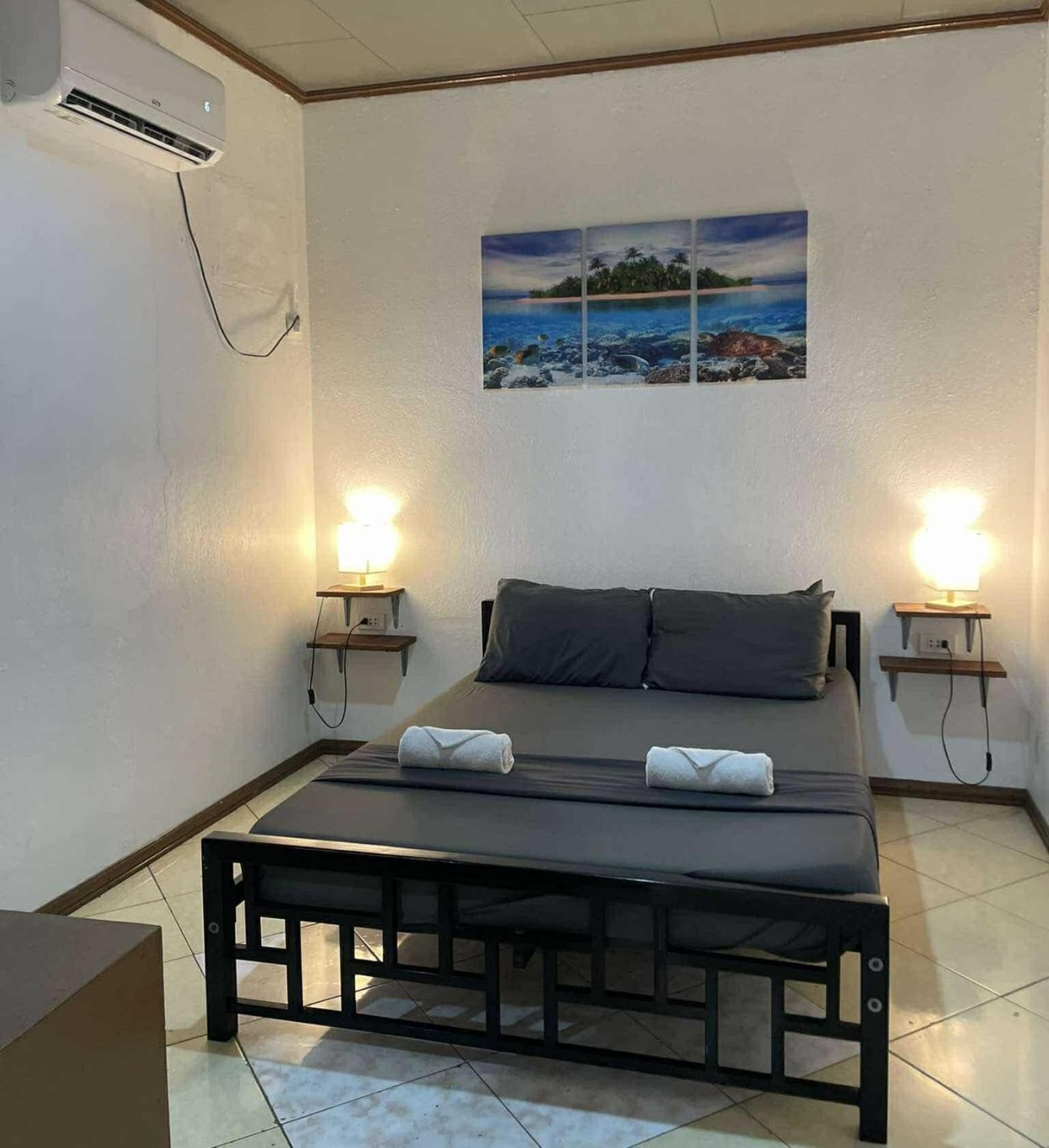 Hostel Ohlala