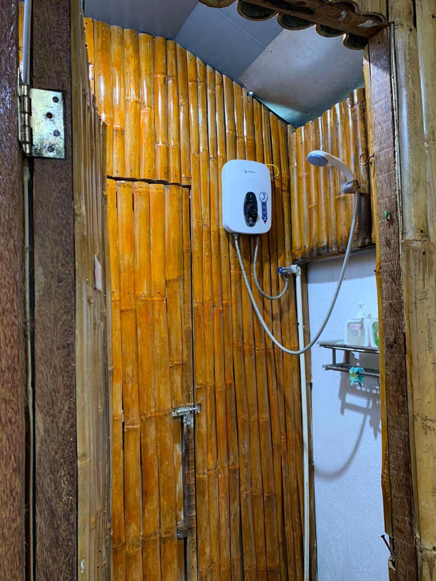 Ohlala Hostel