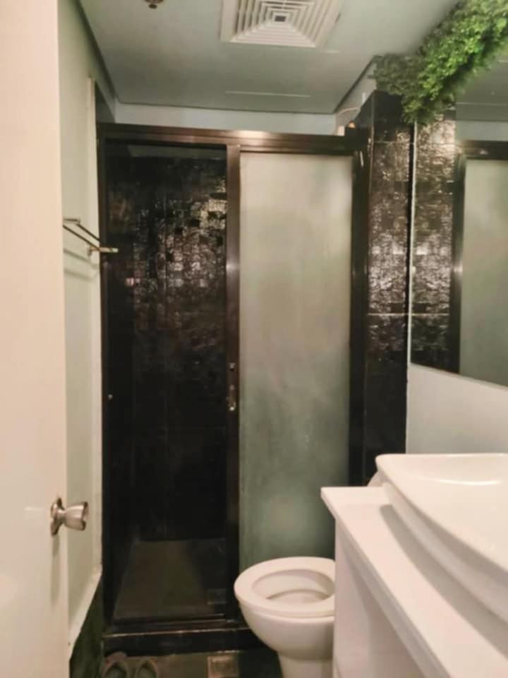 One Bedroom-avida Tower By Villahermia Staycation * Cebu