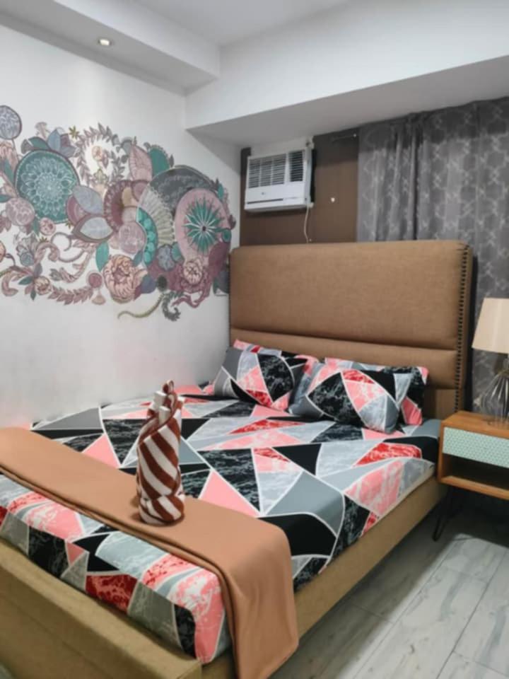 One Bedroom-avida Tower By Villahermia Staycation * Cebu