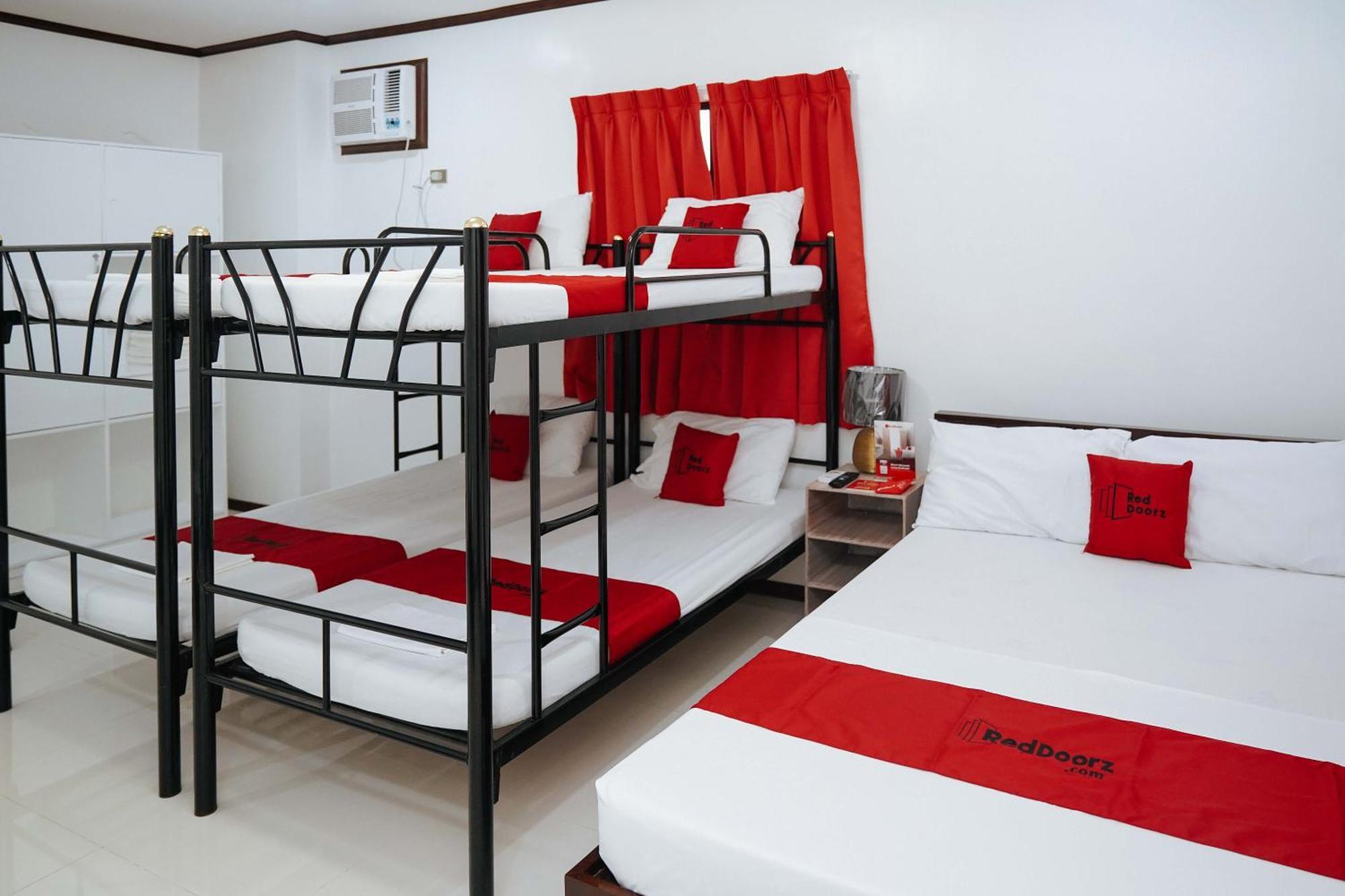 Guest house Reddoorz At Billy's *