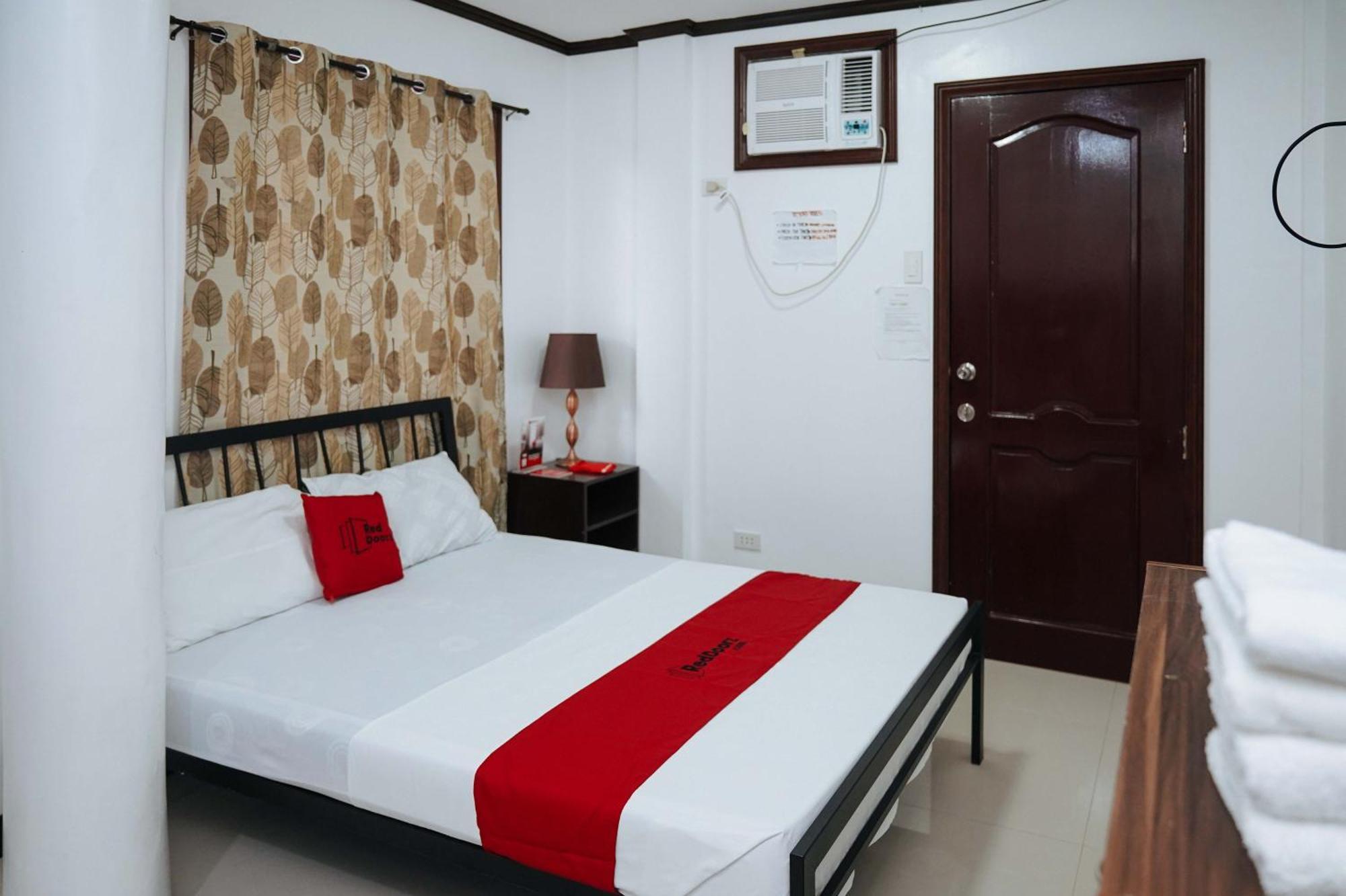 Guest house Reddoorz At Billy's Oslob
