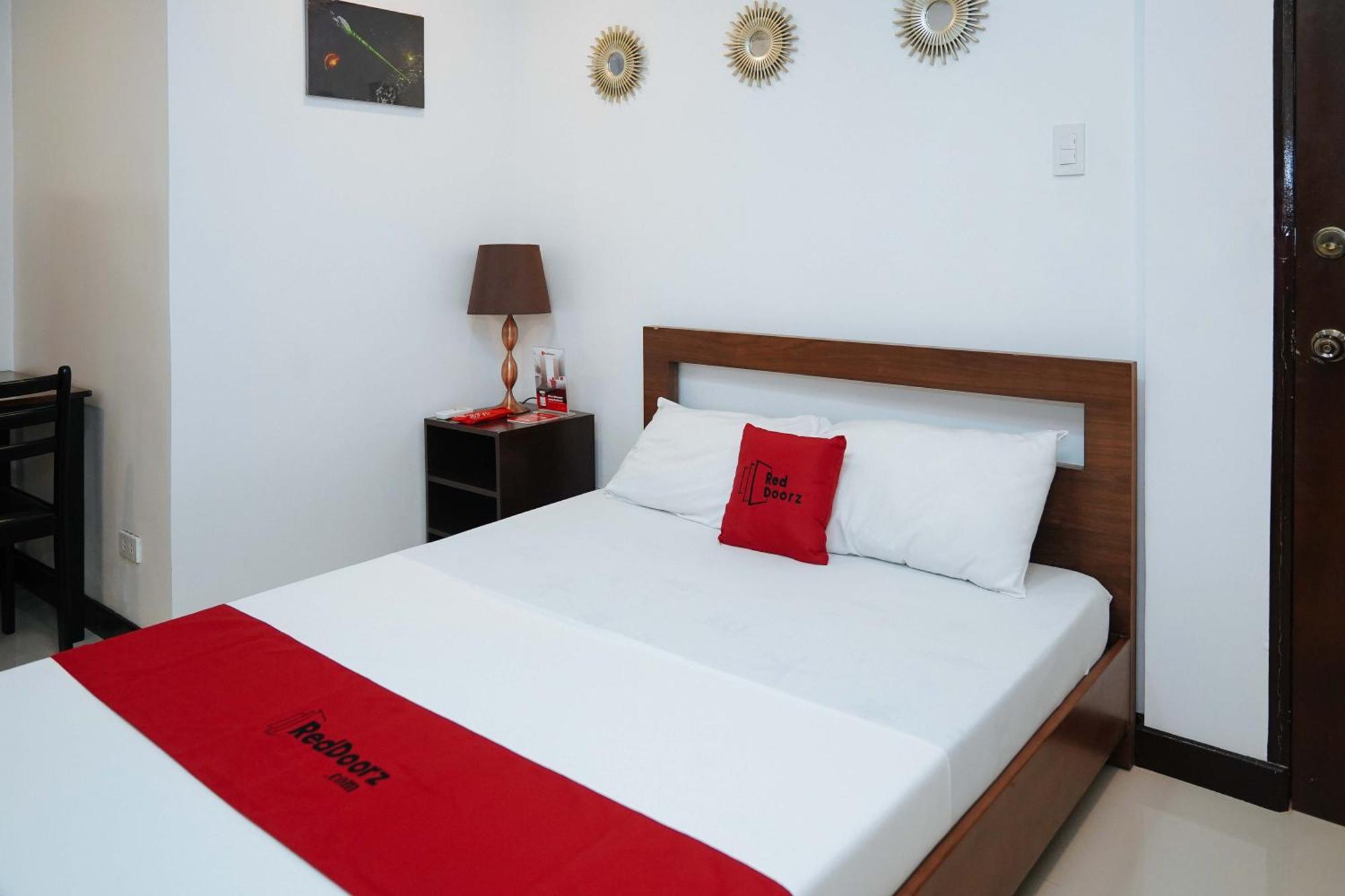 Guest house Reddoorz At Billy's Oslob