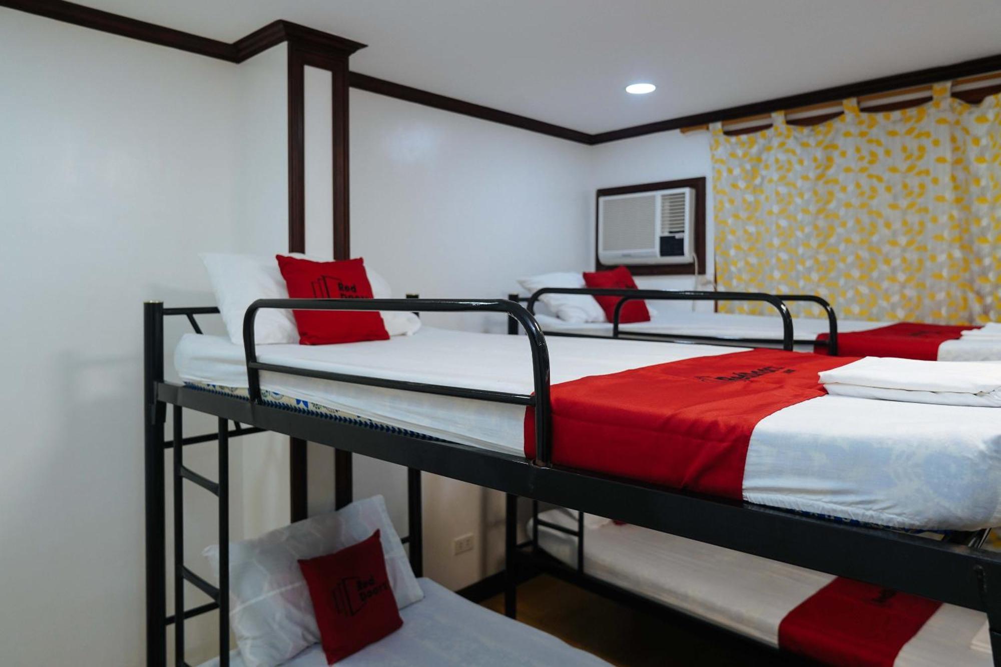 Reddoorz At Billy's Guest house