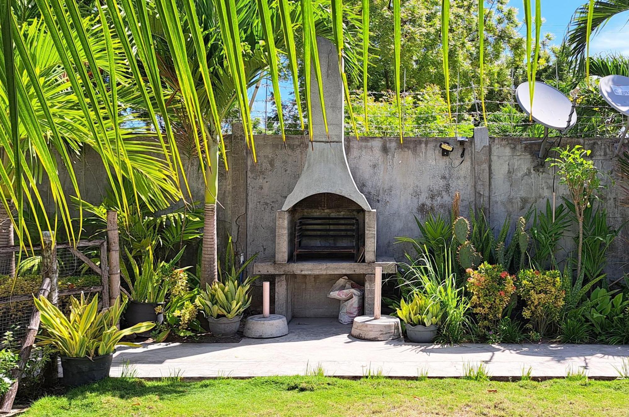 Mirka's Bantayan