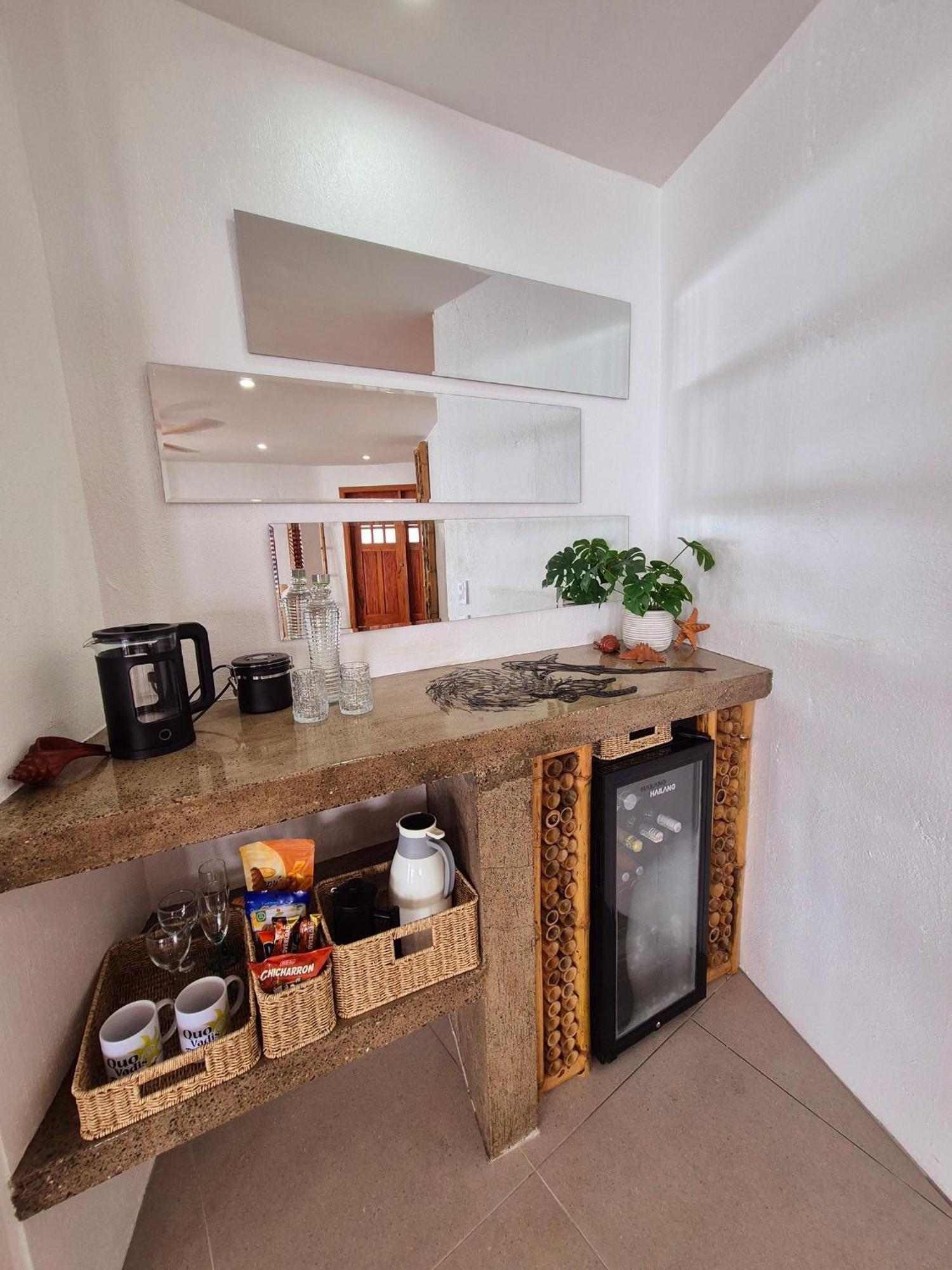 Quo Vadis Dive Resort Moalboal
