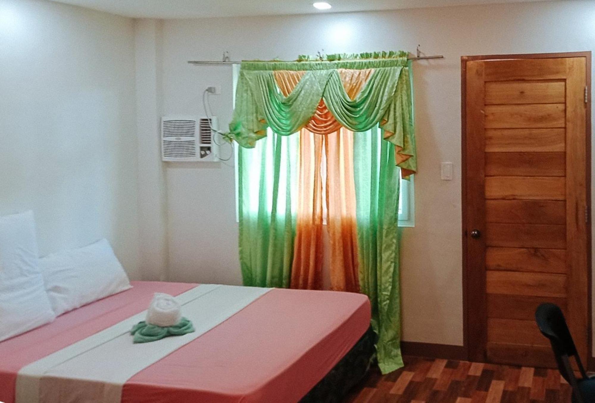 Reddoorz @ 4ks House Bogo Cebu Hotel *