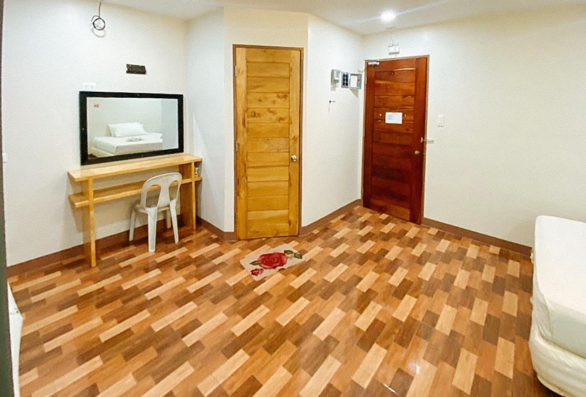 Hotel Reddoorz @ 4ks House Bogo Cebu Banban