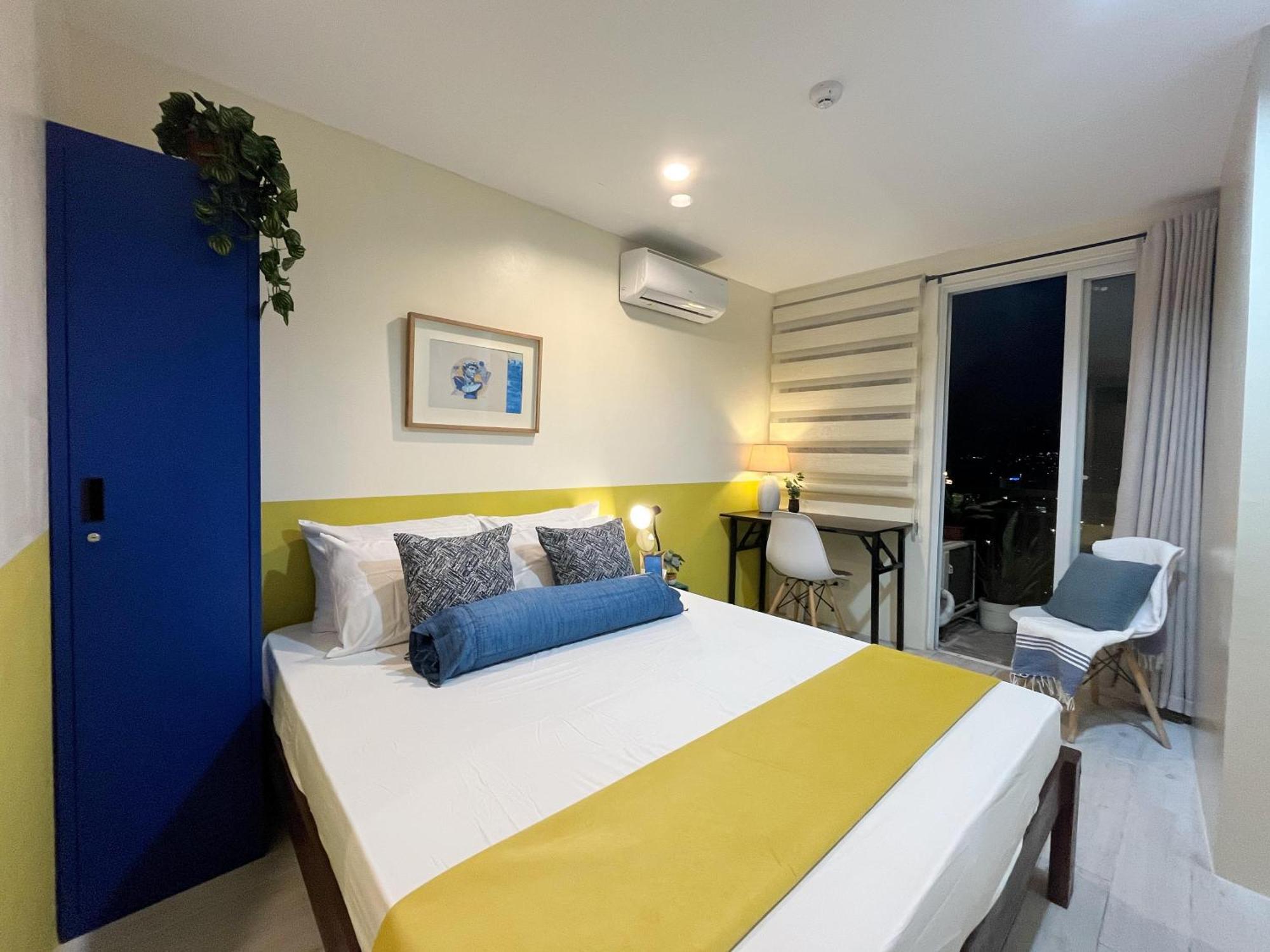Aparthotel Cozy With Balcony Near Ayala Center