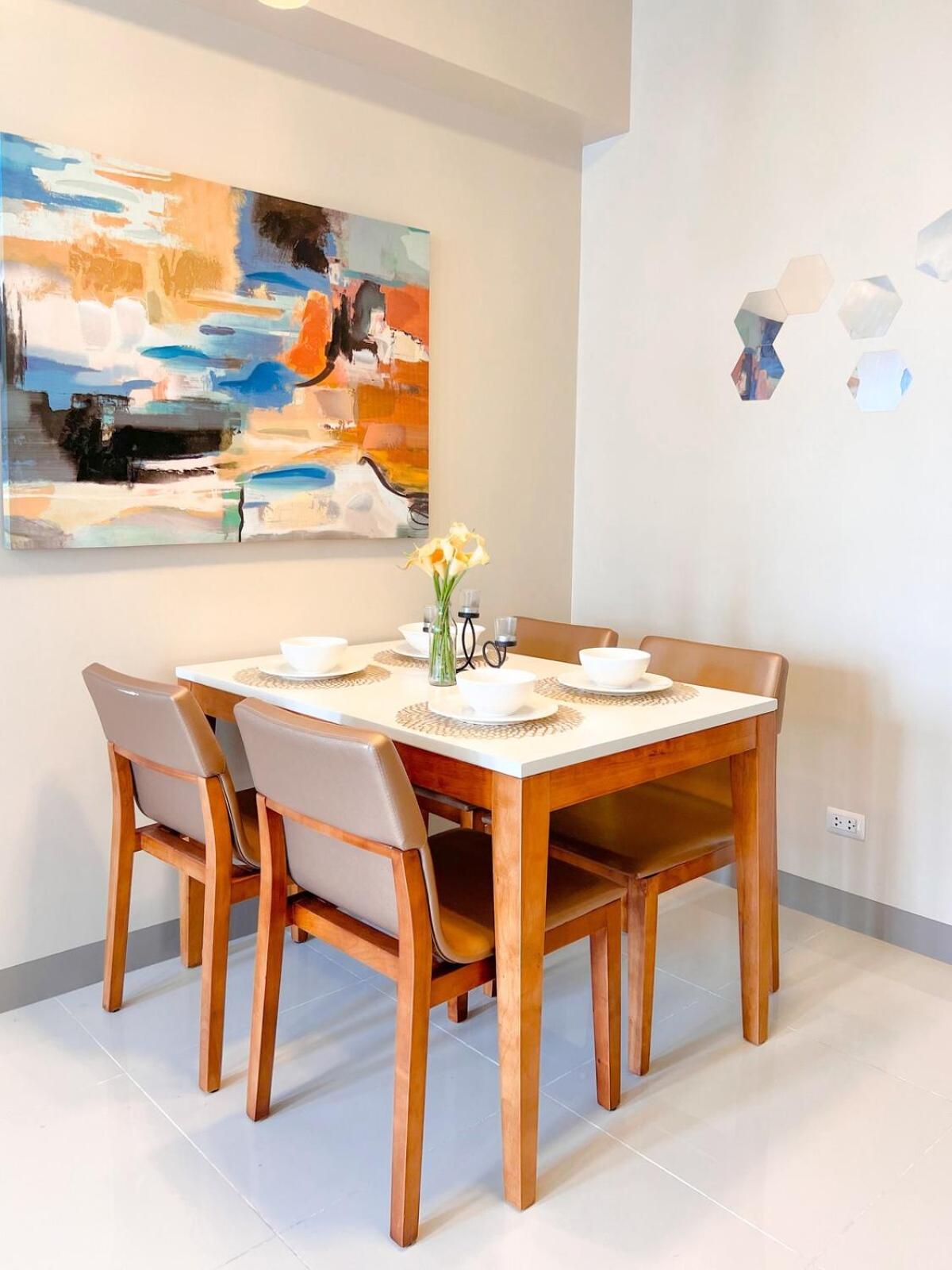 Cozy 2br Mactan Newtown Access Lapu-Lapu City