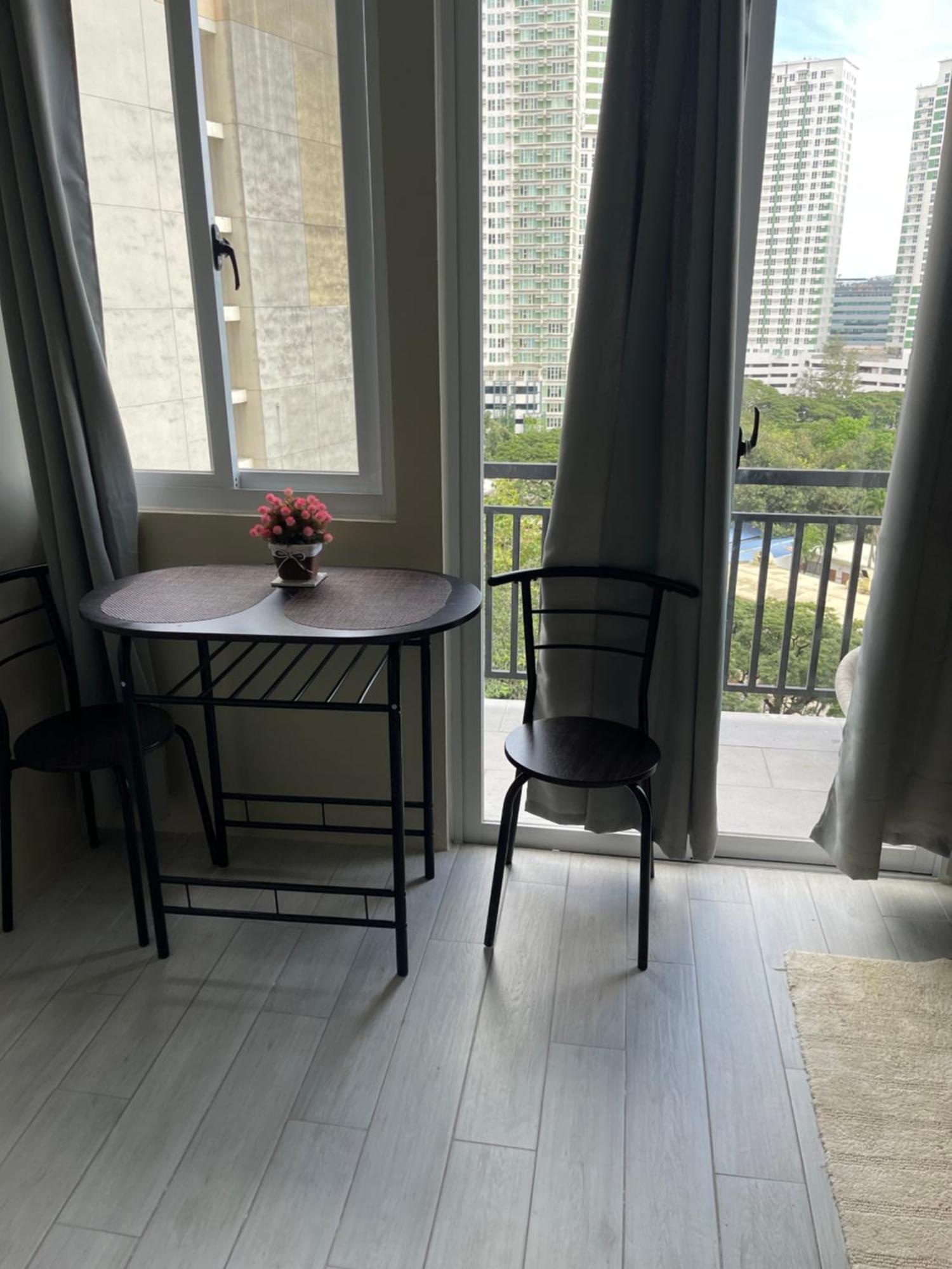 Cityscape Grand Tower Ayala Center Apartment Cebu