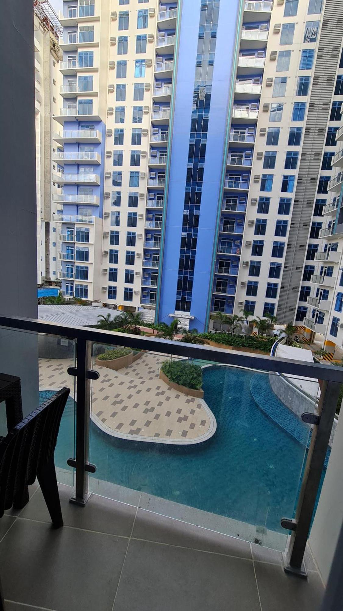 Aparthotel Rob's Ph 420 Mivela Garden Residences