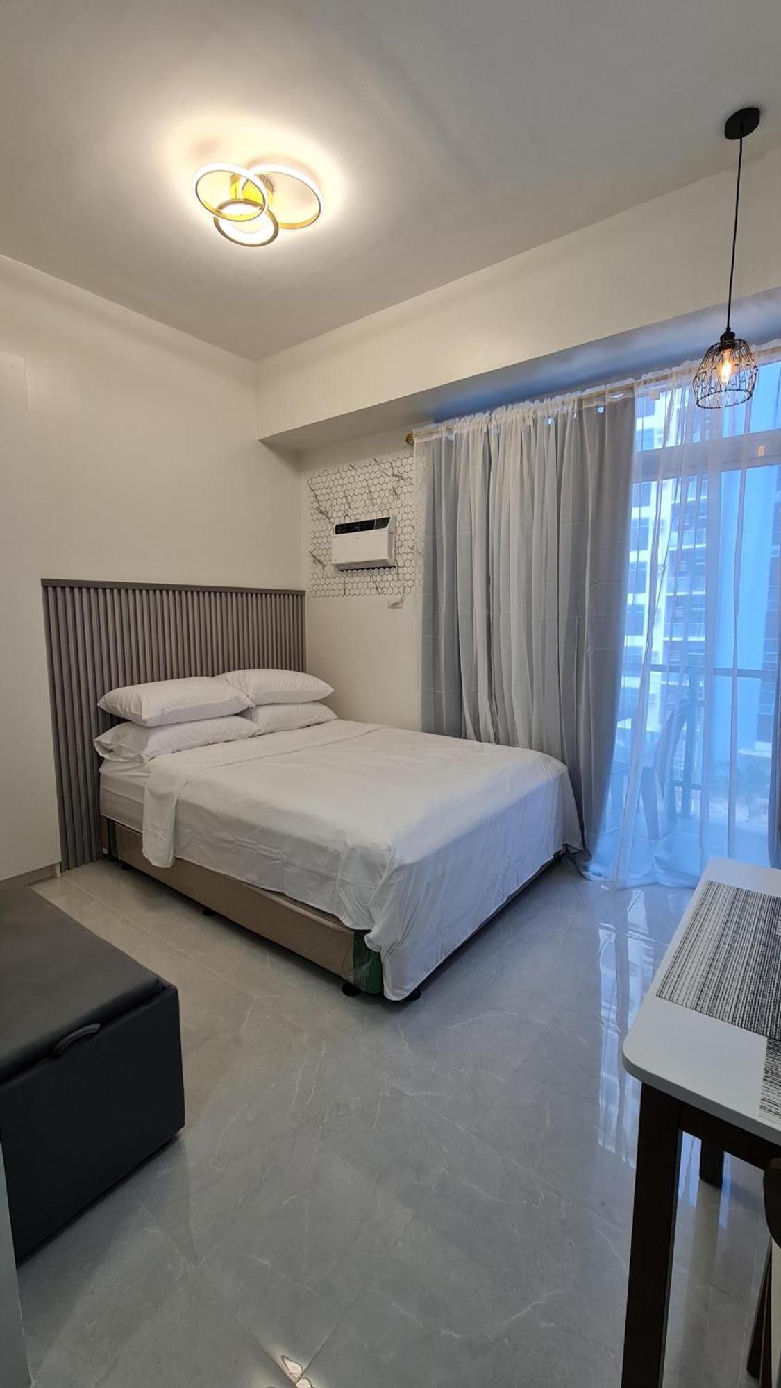 Rob's Ph 420 Mivela Garden Residences Aparthotel