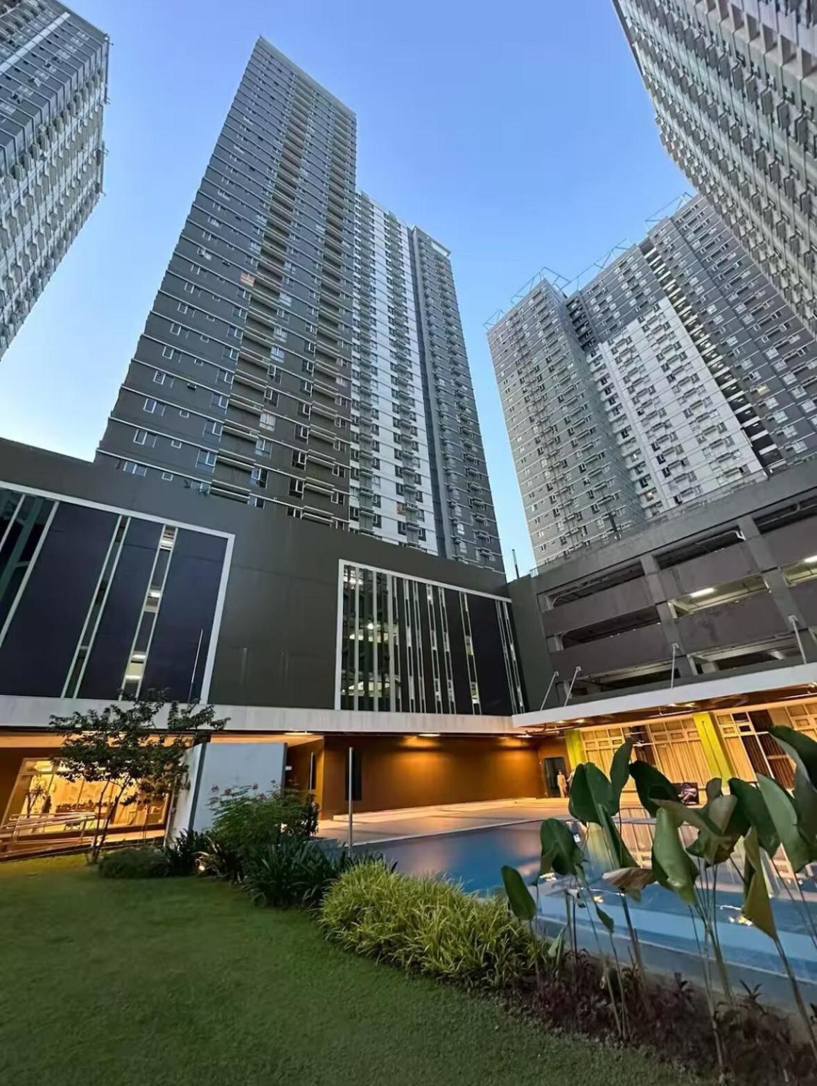 Private Unit In It Park