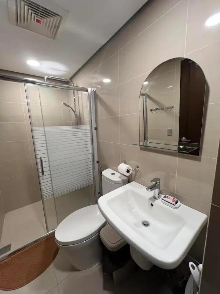 Unit Located At 38 Park Avenue In It Park Cebu