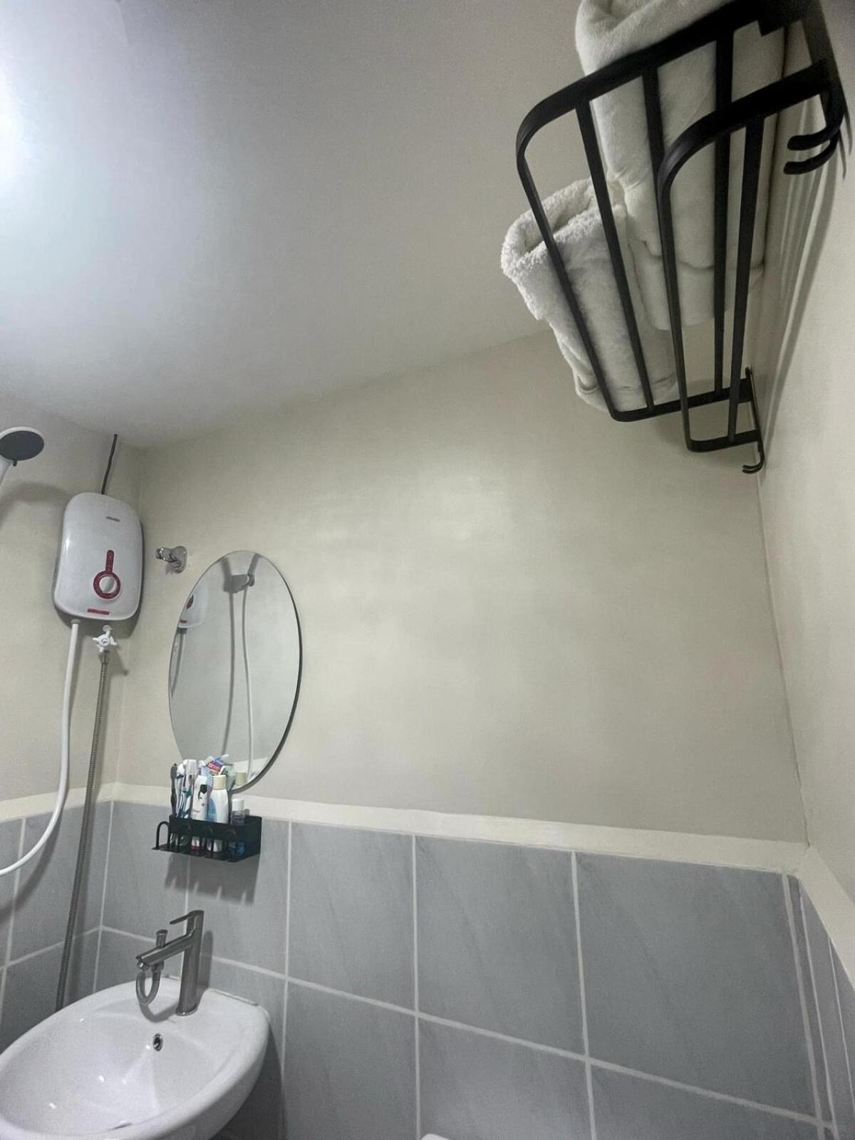 Dex's Crib * Lapu-Lapu City