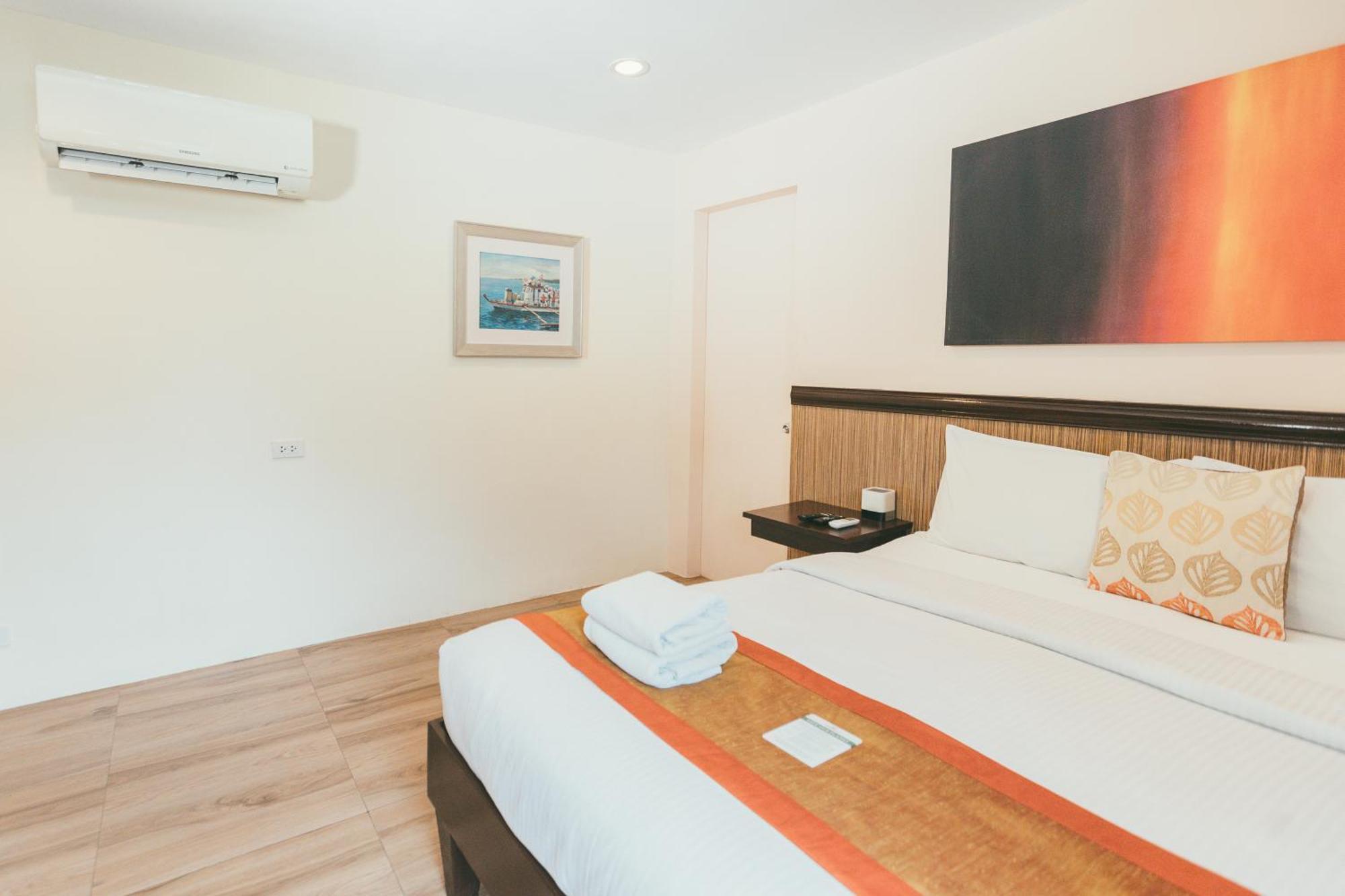 Ns Royal Hotel
