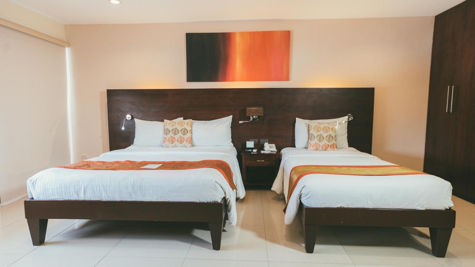 Ns Royal Hotel