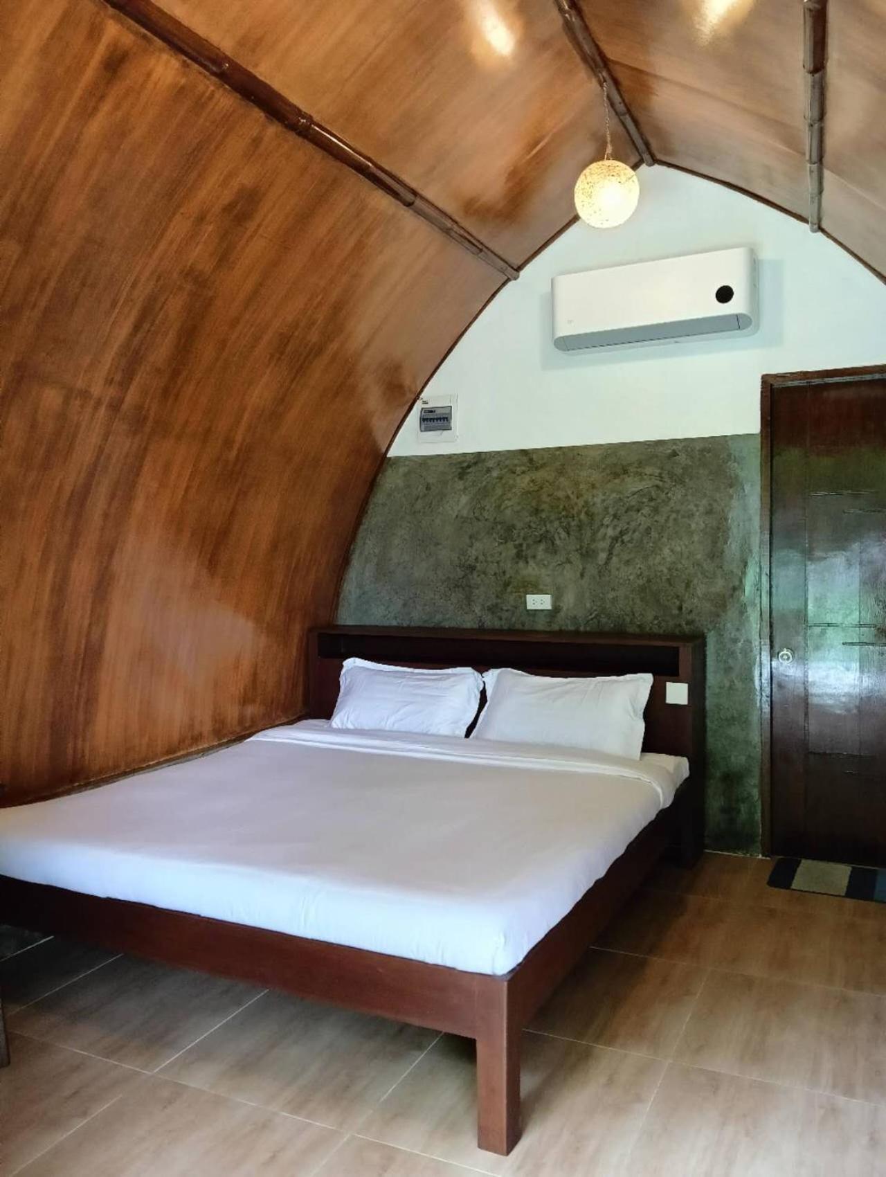 East Chalet *