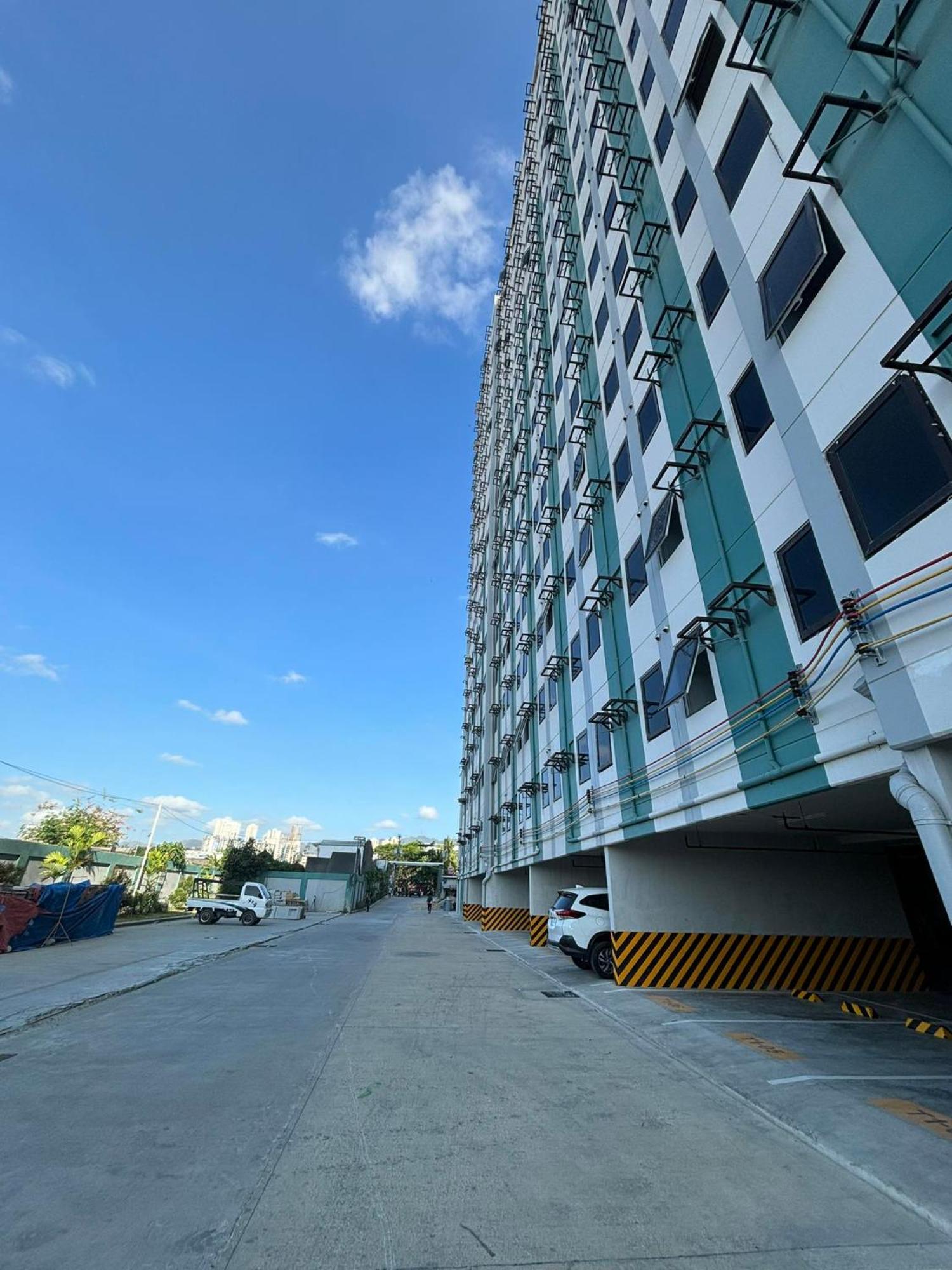Casa Moanna 2br With Dining, Kitchen, Living Area And Netflix * Mandaue City