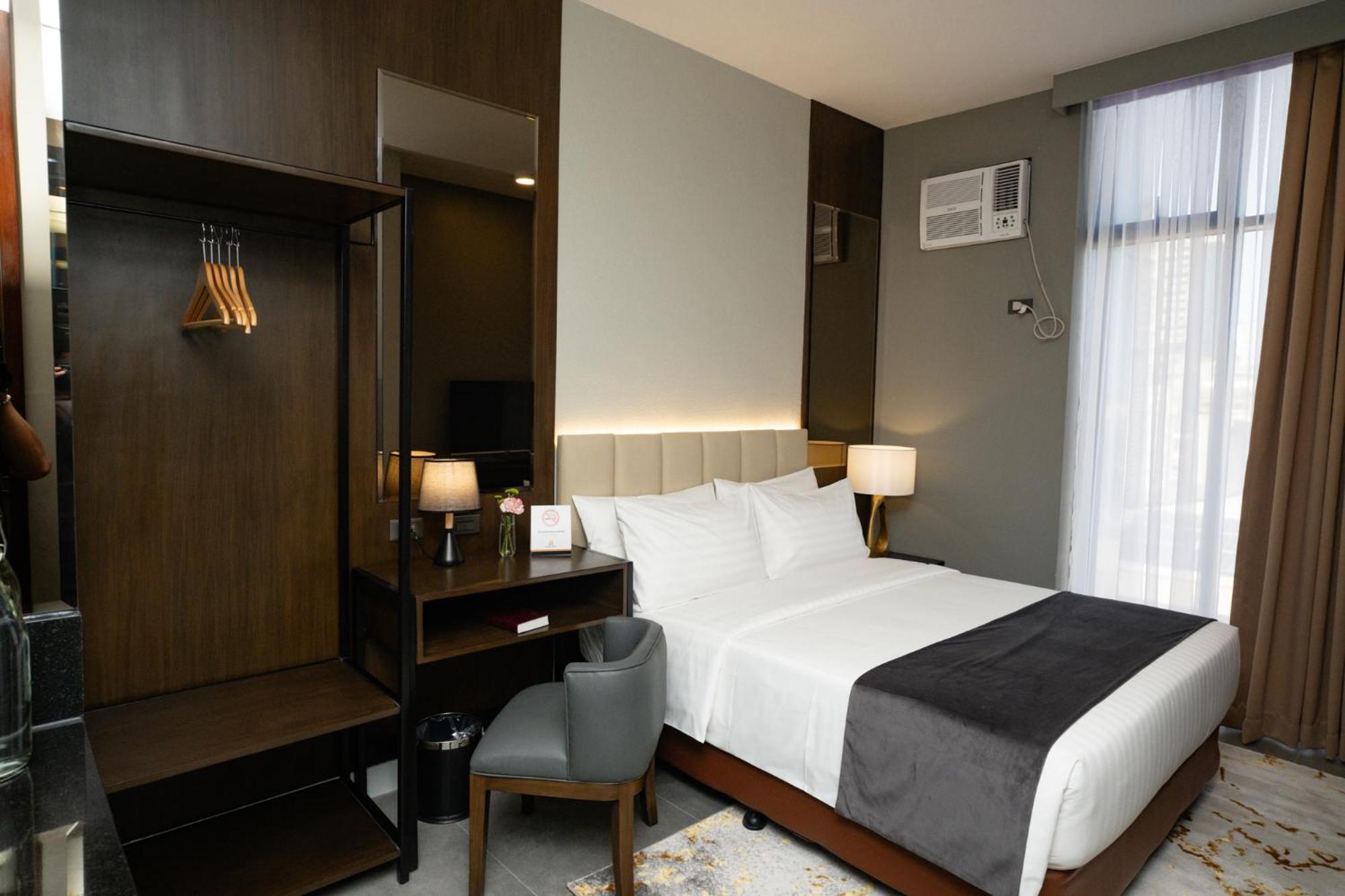 Amber - 3* Cebu