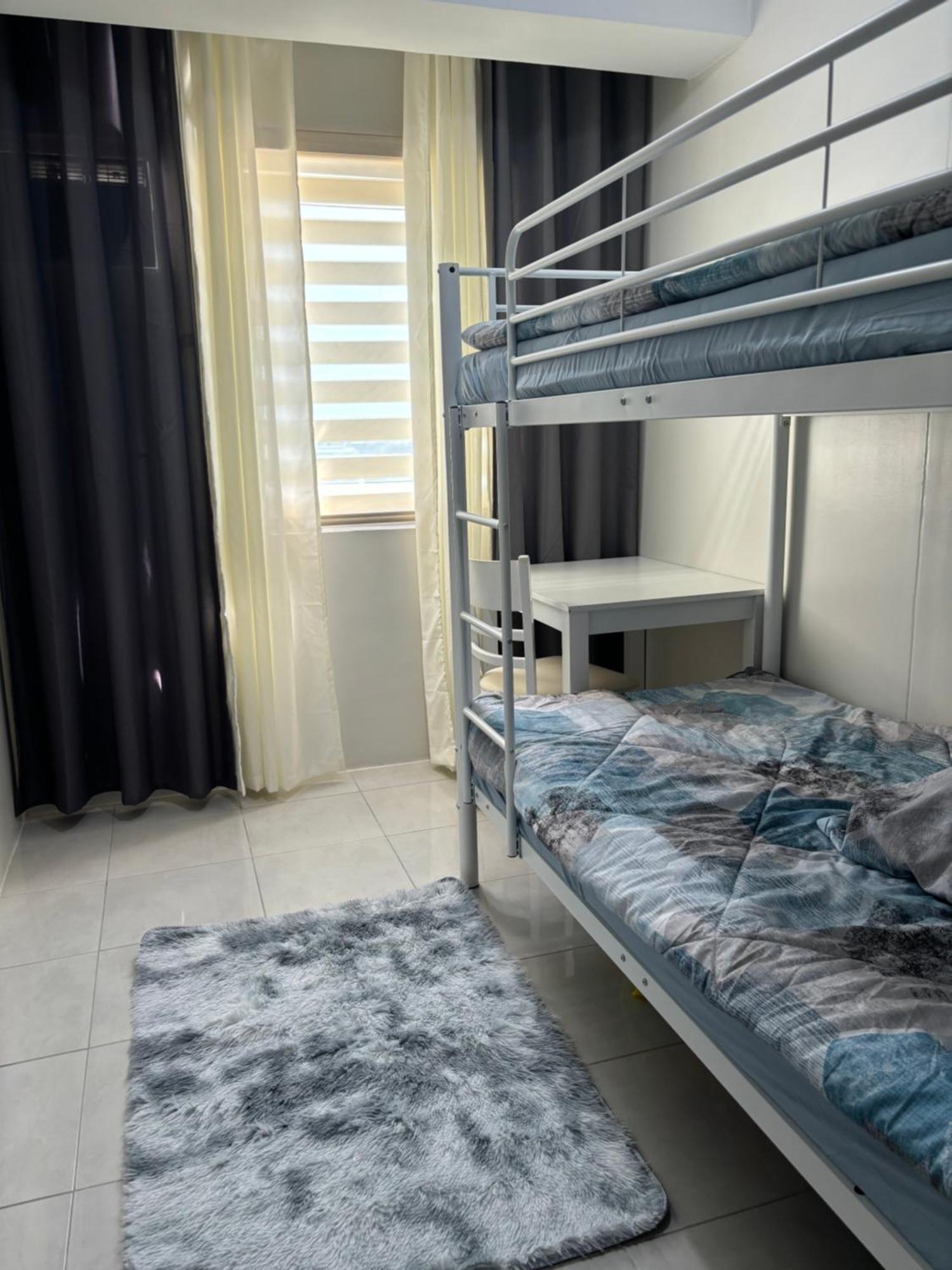 Aparthotel Casa Moanna 2br With Dining, Kitchen, Living Area And Netflix Mandaue City