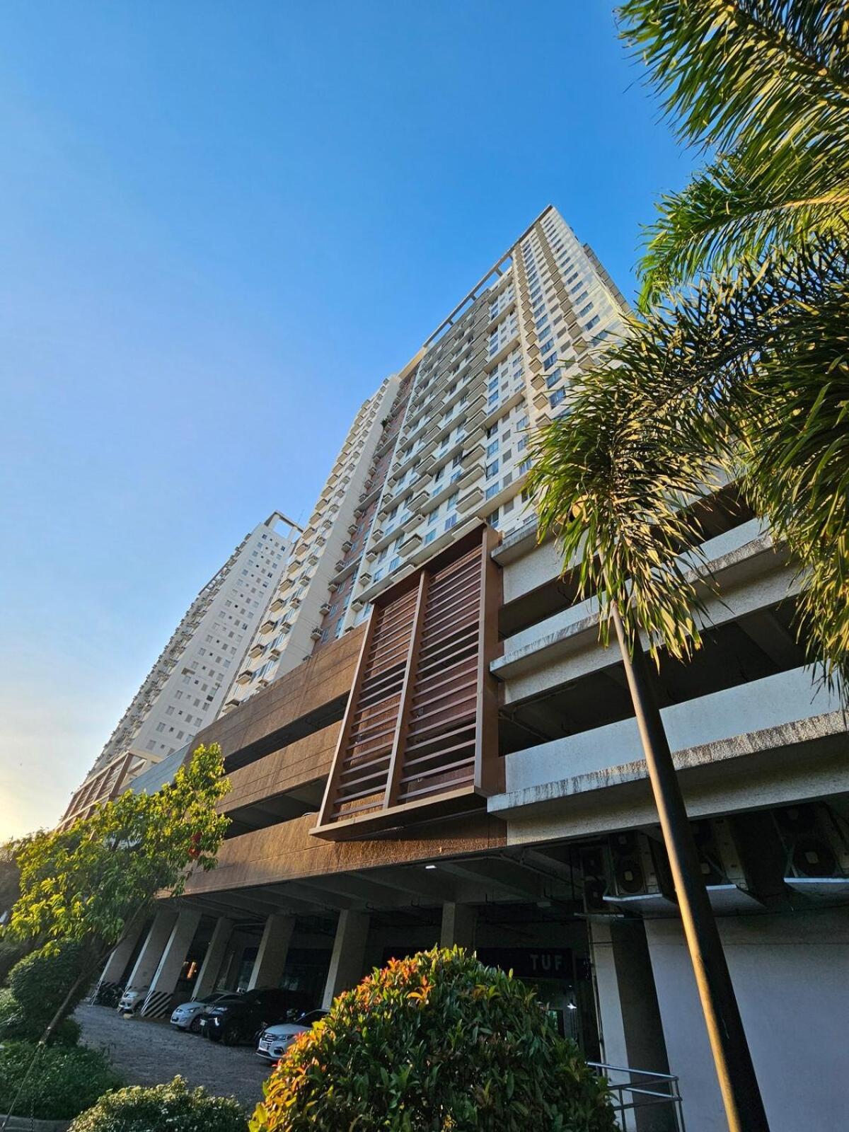 20th Floor 1br It Park Unit Across Sugbo Mercado Apartment *