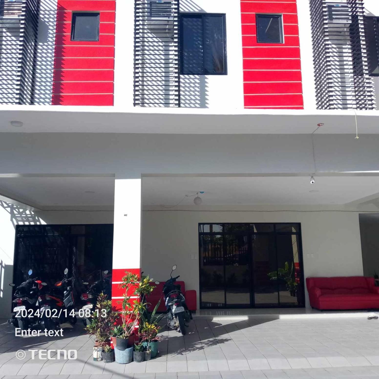 Yumsky House And Hotel Pooc