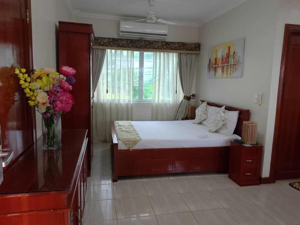 Ocean Breeze Resort Toledo
